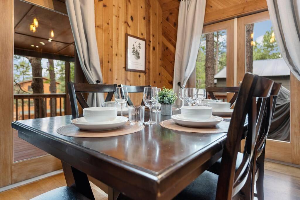 Luxury Cabin Oasis Getaway Heart of Munds Park view 5