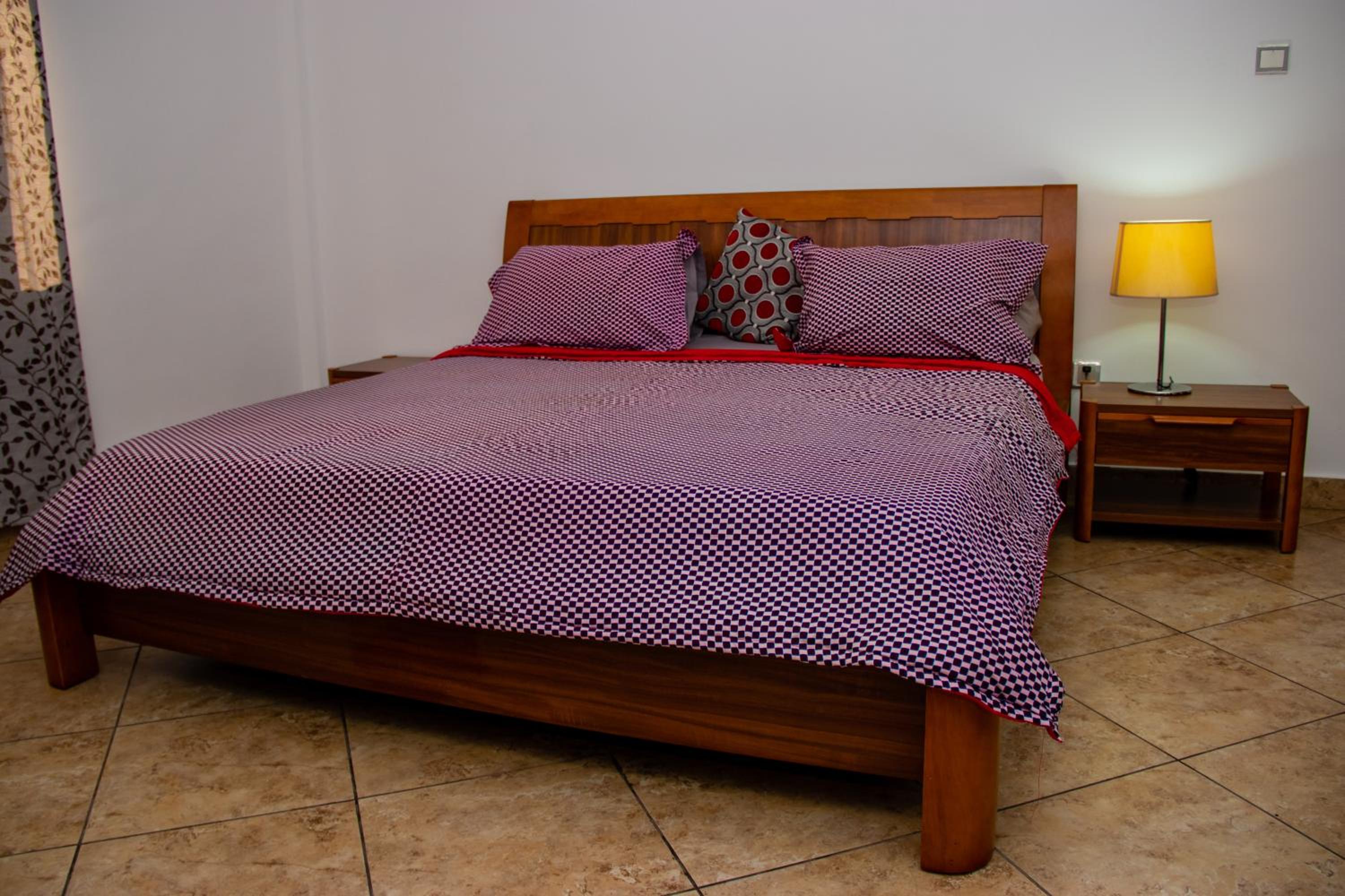 Sylla Luxor Garden Apartments
