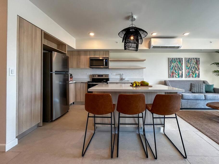 Ocean Front, Luxurious Condo in Downtown Jaco!