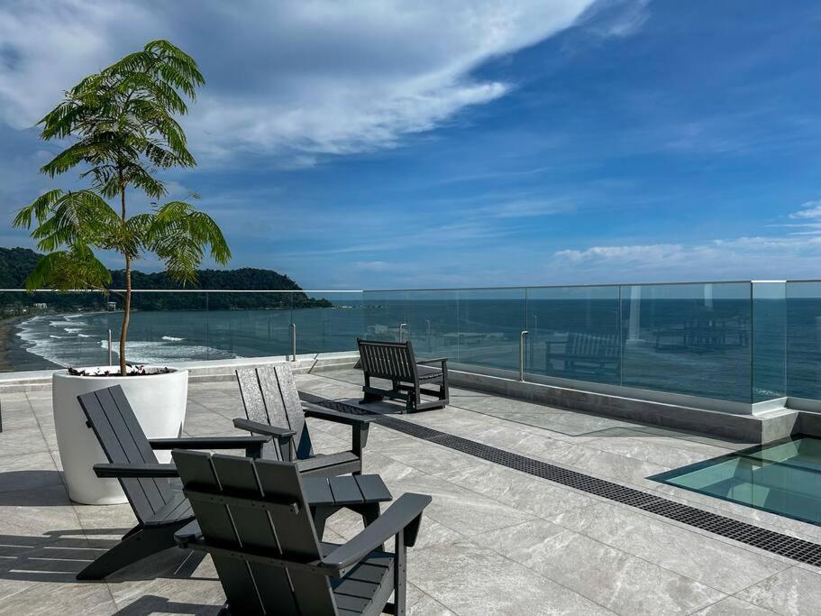 Ocean Front, Luxurious Condo in Downtown Jaco!
