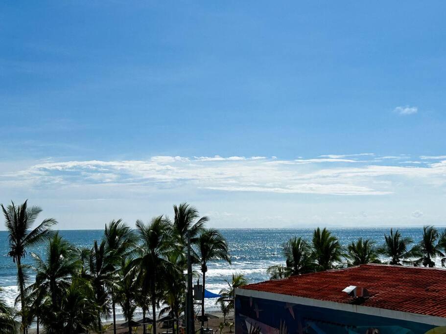 Ocean Front, Luxurious Condo in Downtown Jaco!