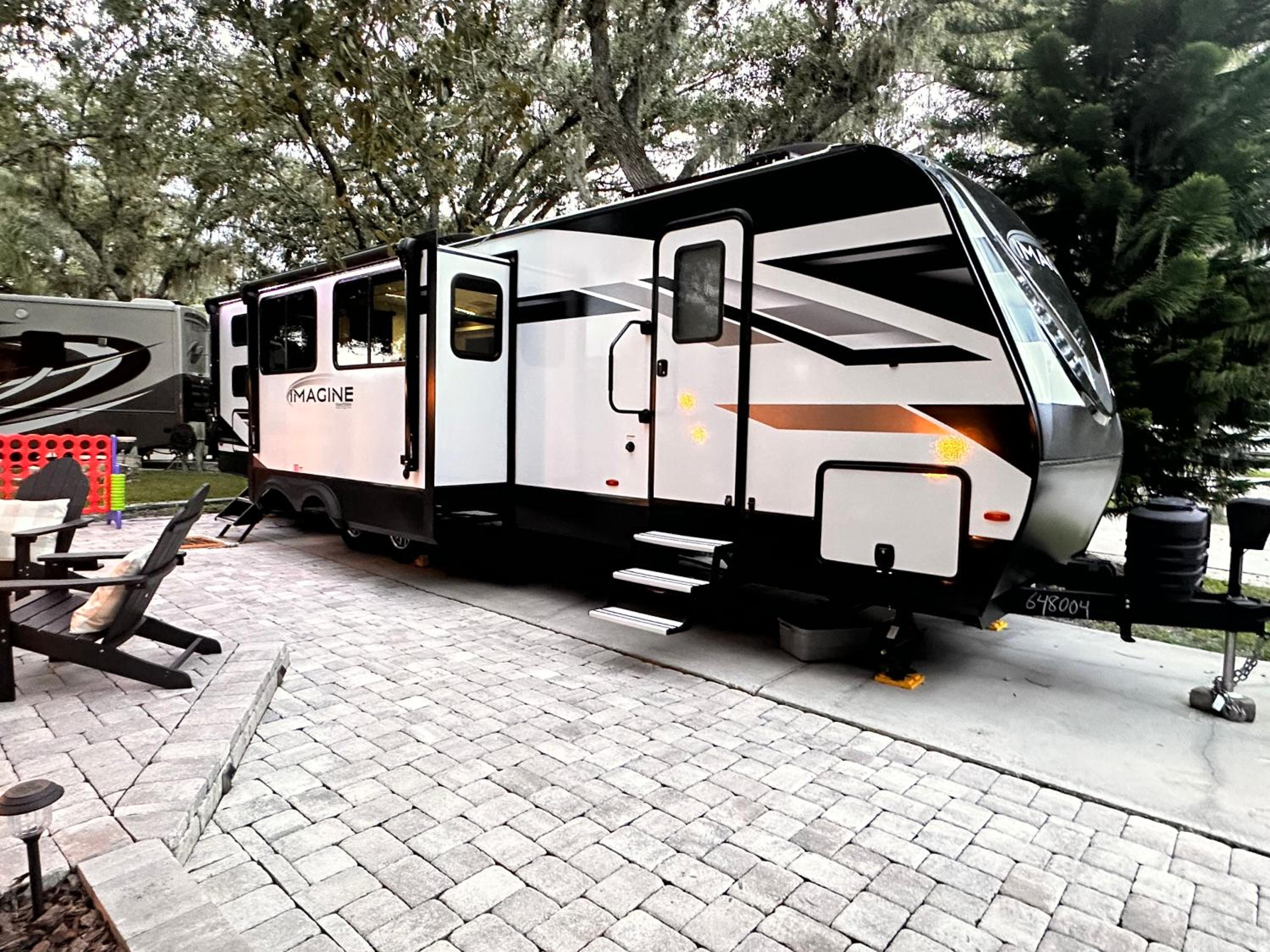 Camper RV in River Ranch - Property Image 9