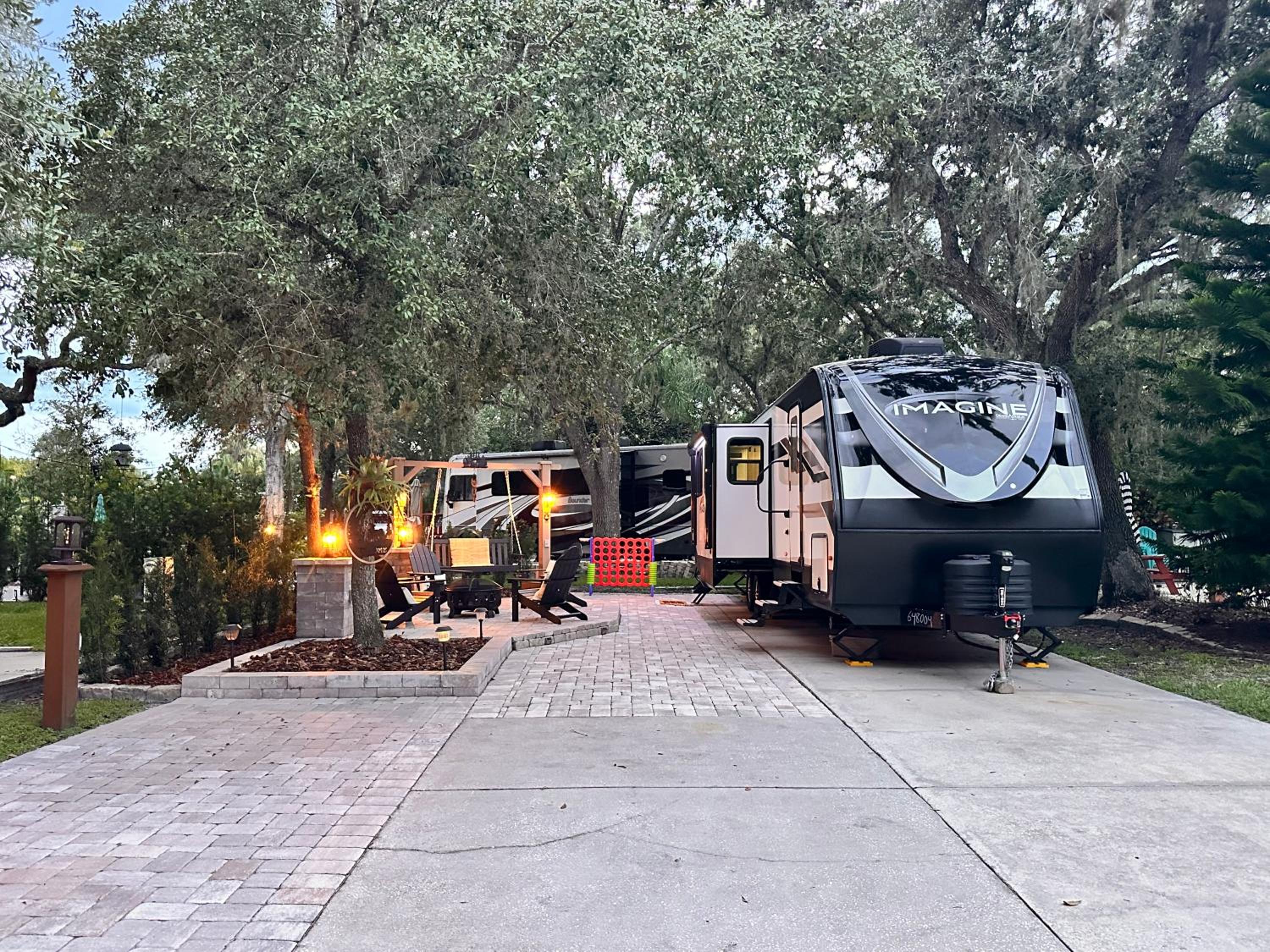 Camper RV in River Ranch - Property Image 11