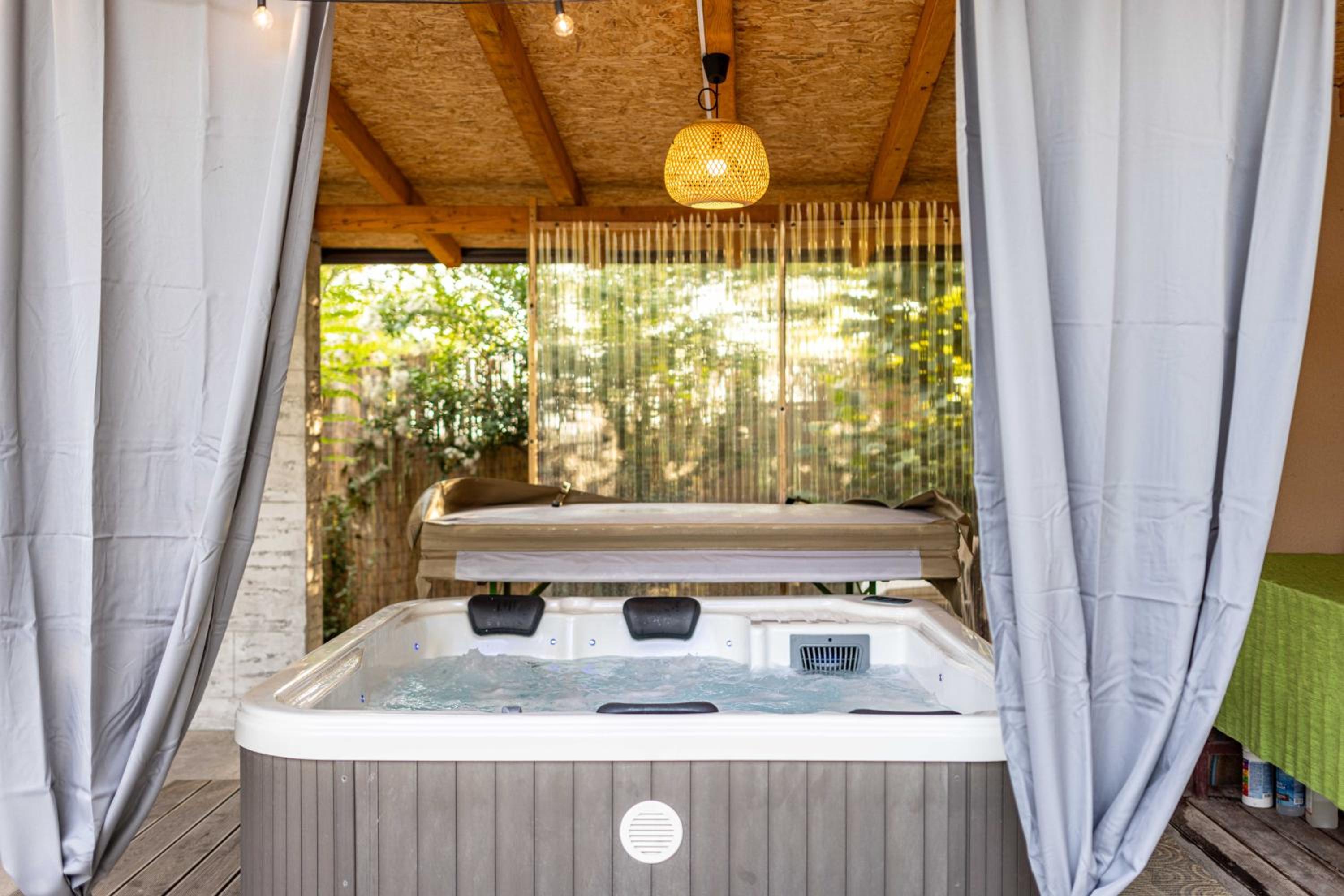 Casa Bella Fruška Gora with HOT TUB view 3