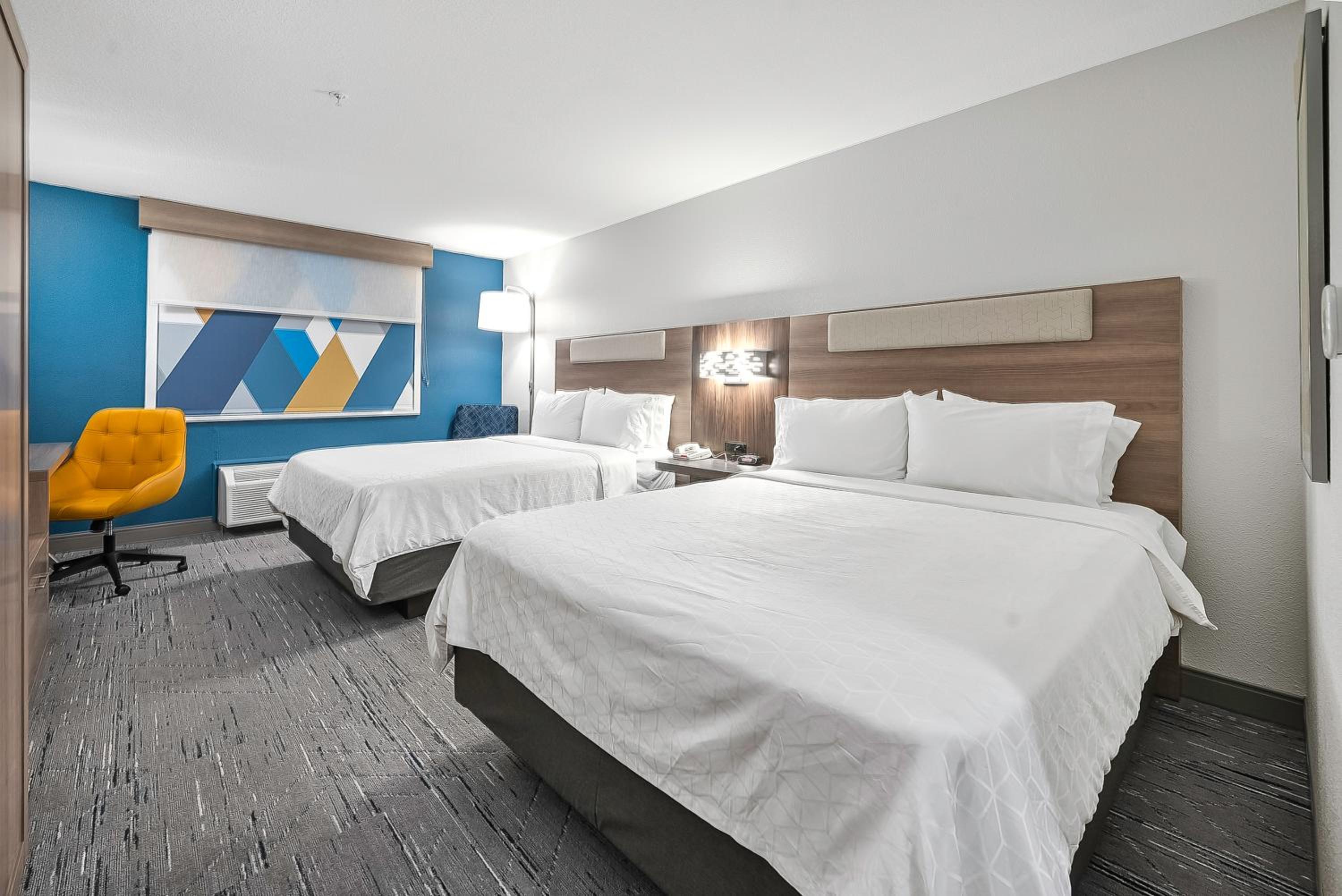 Palestine Vacations - Holiday Inn Express Palestine, an IHG Hotel - Property Image 8