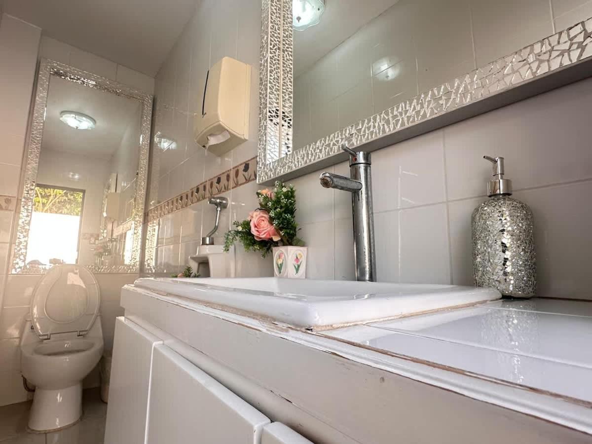 Family Friendly Haven Villa in Chapala view 5