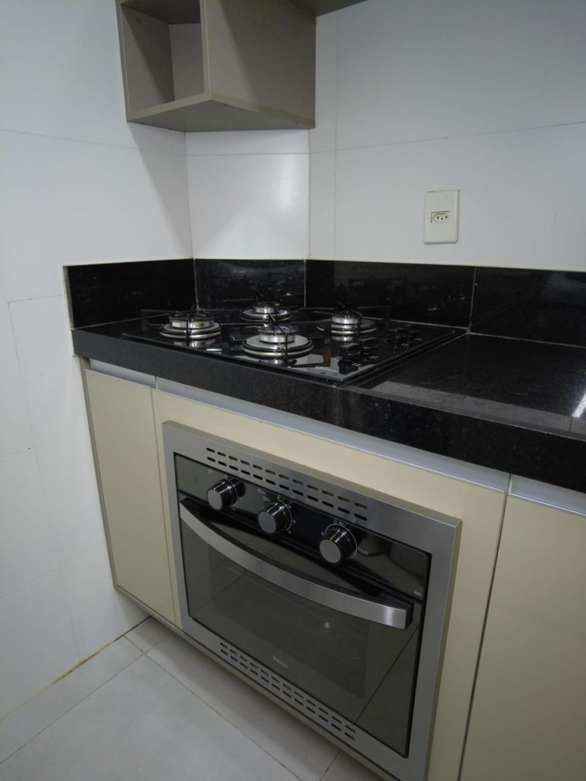 Apartamento no Bessa, bem localizado - 700 metros da praia