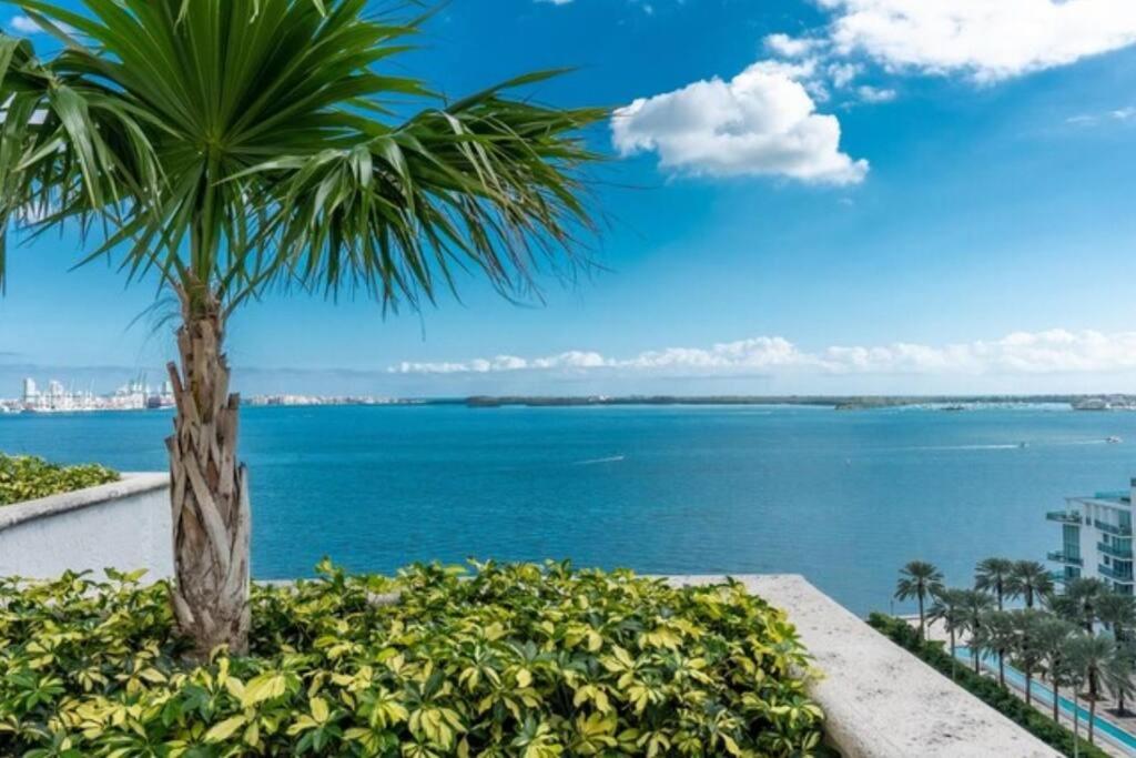 Luxury 36th Floor Suite, 2 Bedrooms & 3 Beds, 1 King, 1 Queen, Balcony w Sea View, Free Parking