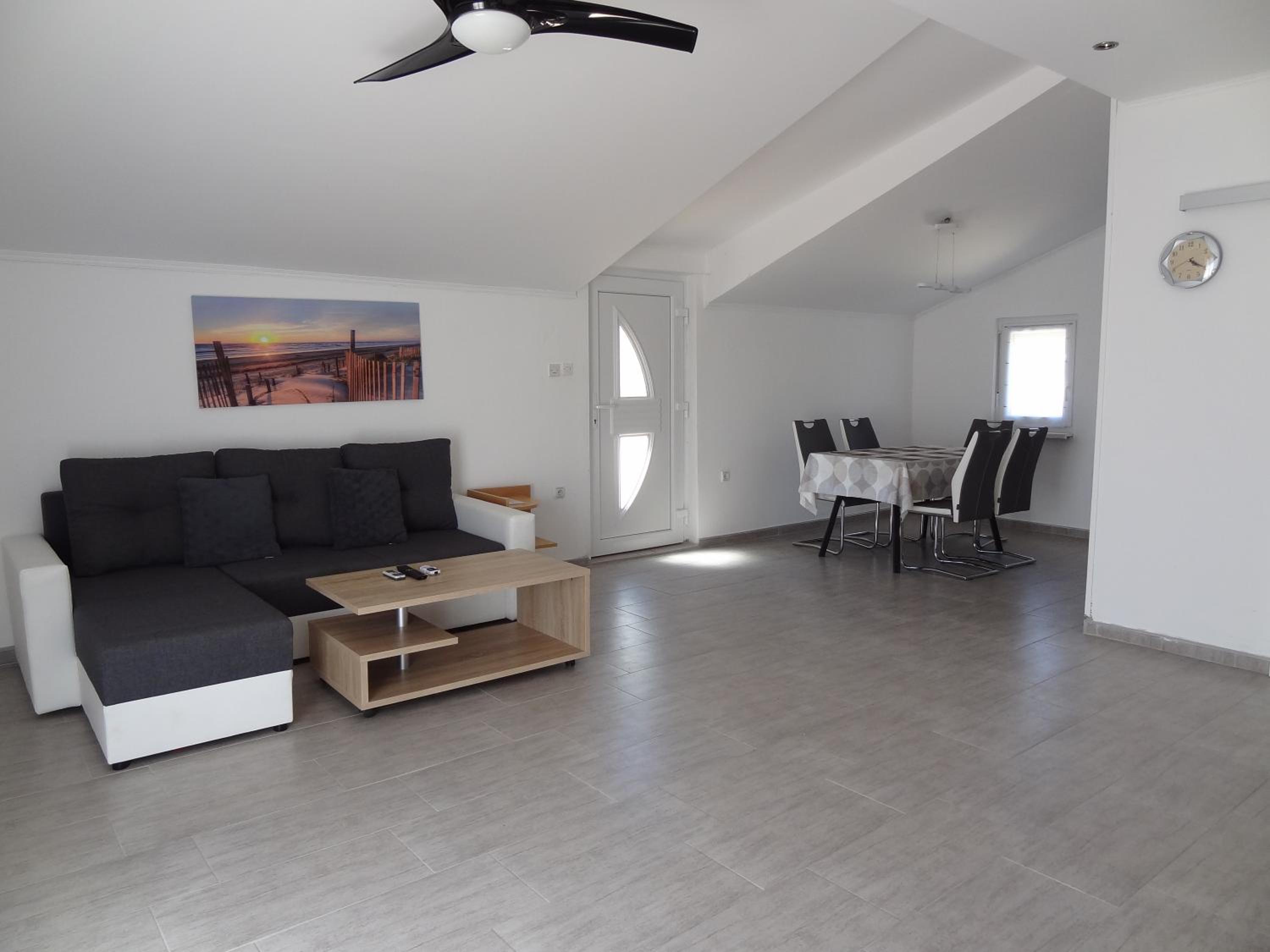Tuan Vir Apartment view 5