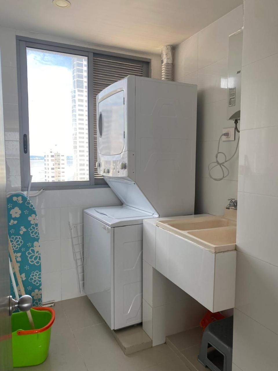 Apartamentos frente al mar en Morros City