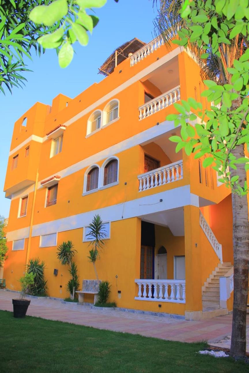 Sakkara pyramid inn hotel