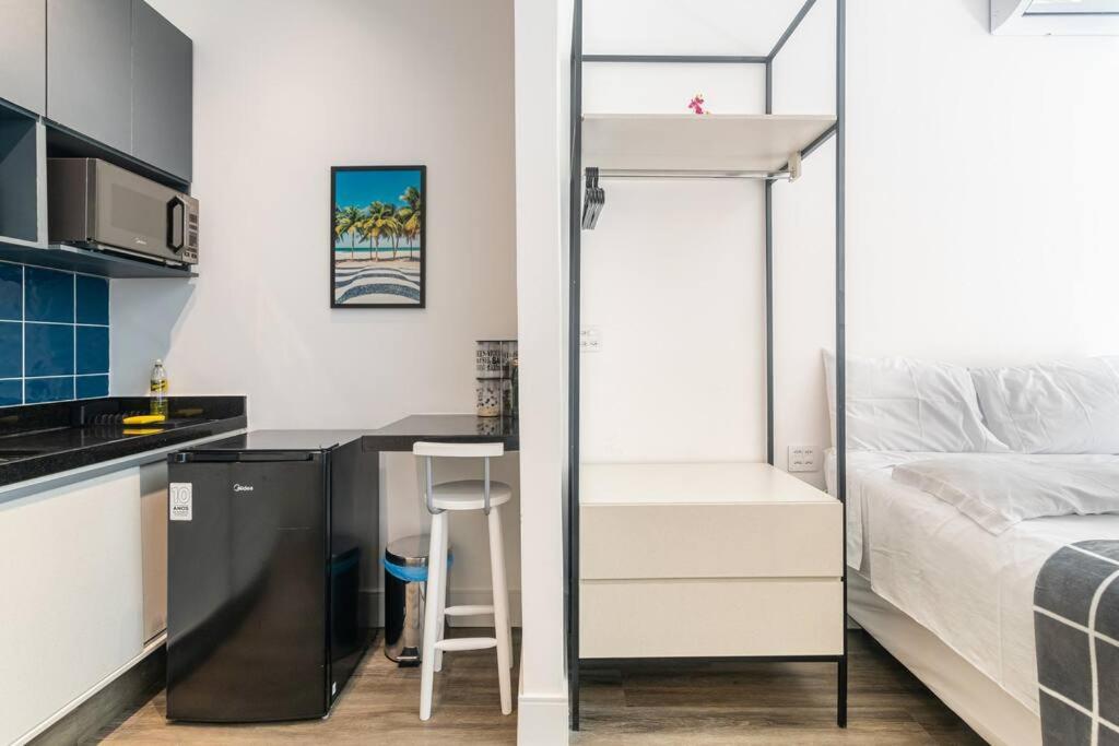 Estudio moderno e confortável a 250m da praia e metro
