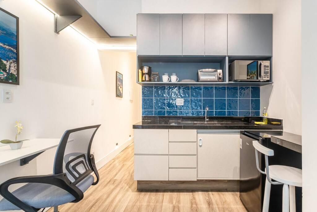 Estudio moderno e confortável a 250m da praia e metro