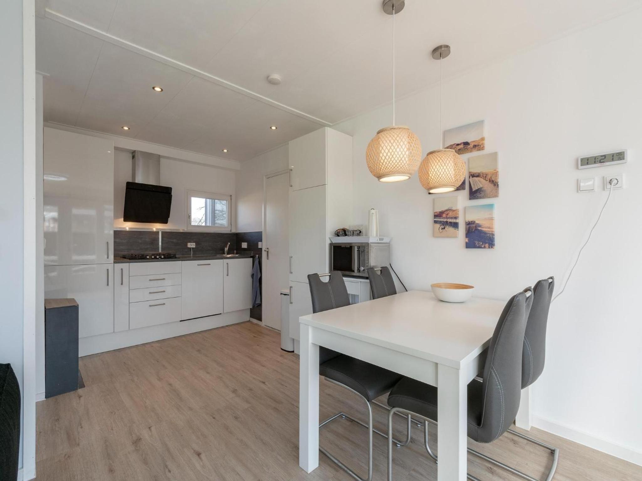 Modern holiday home with large garden view 3