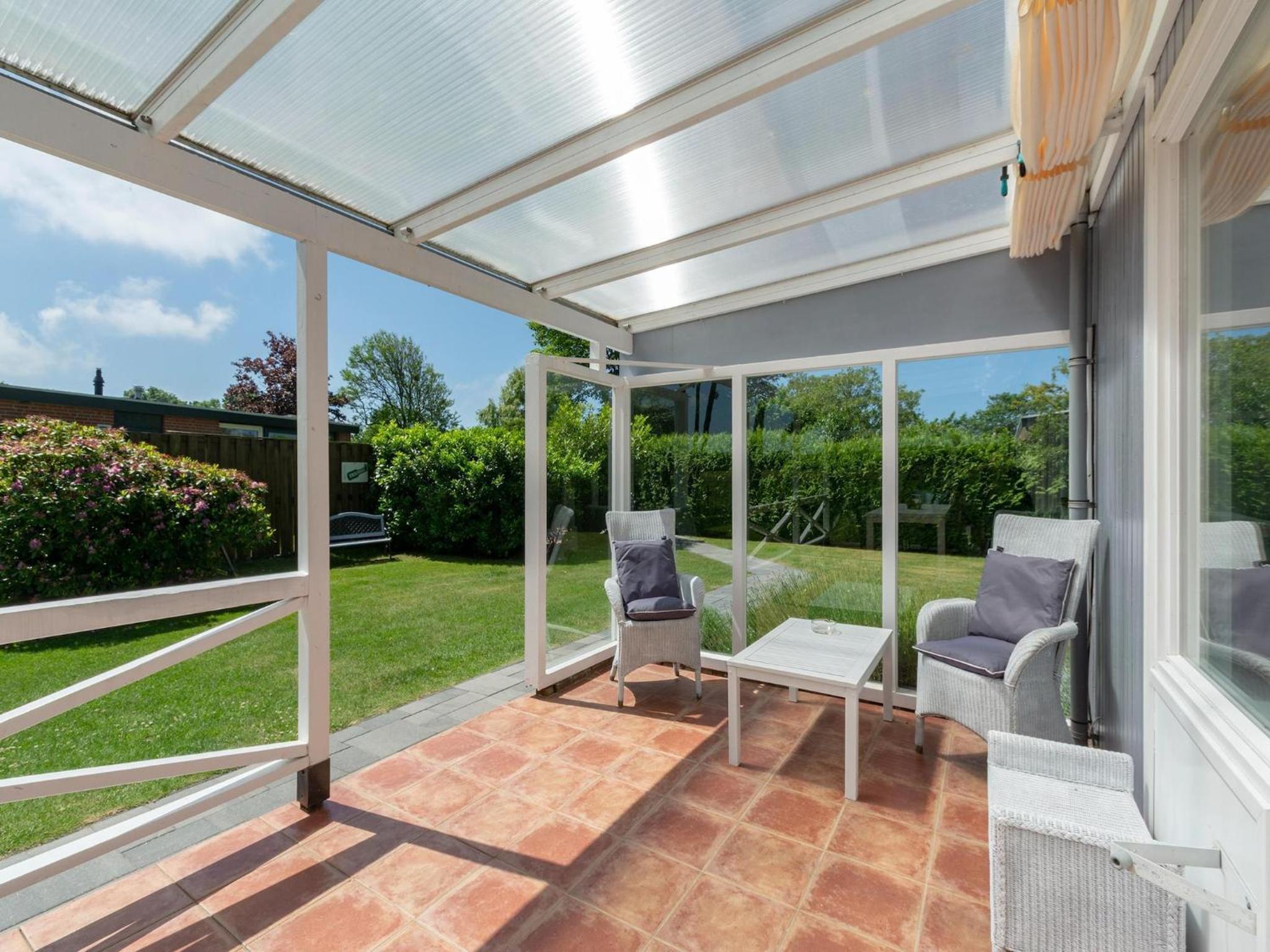 Modern holiday home with large garden view 4