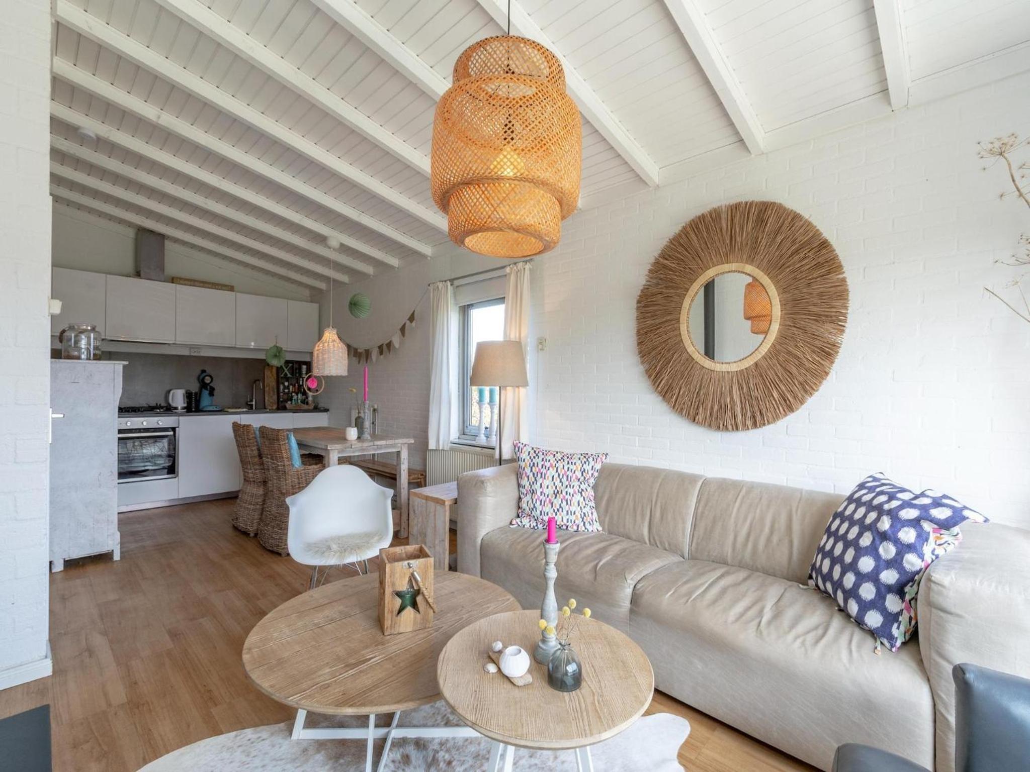 Bungalow in Callantsoog near the Beach view 5