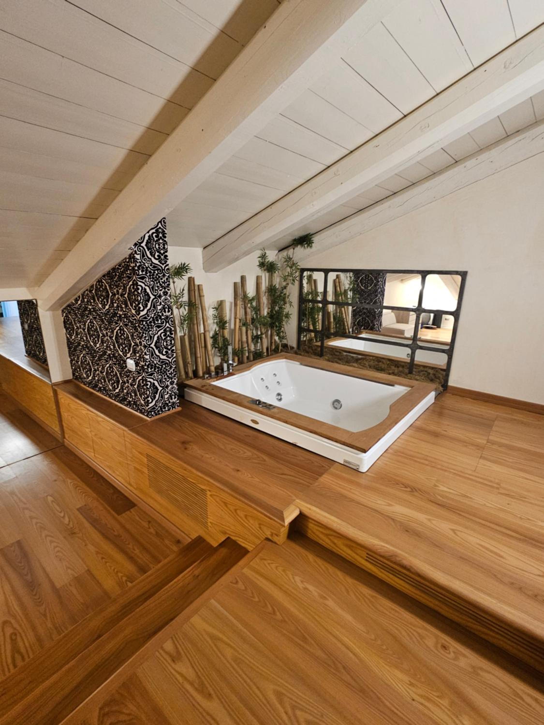 LUXURY APARTMENT in the Center of Alba!! photo 5