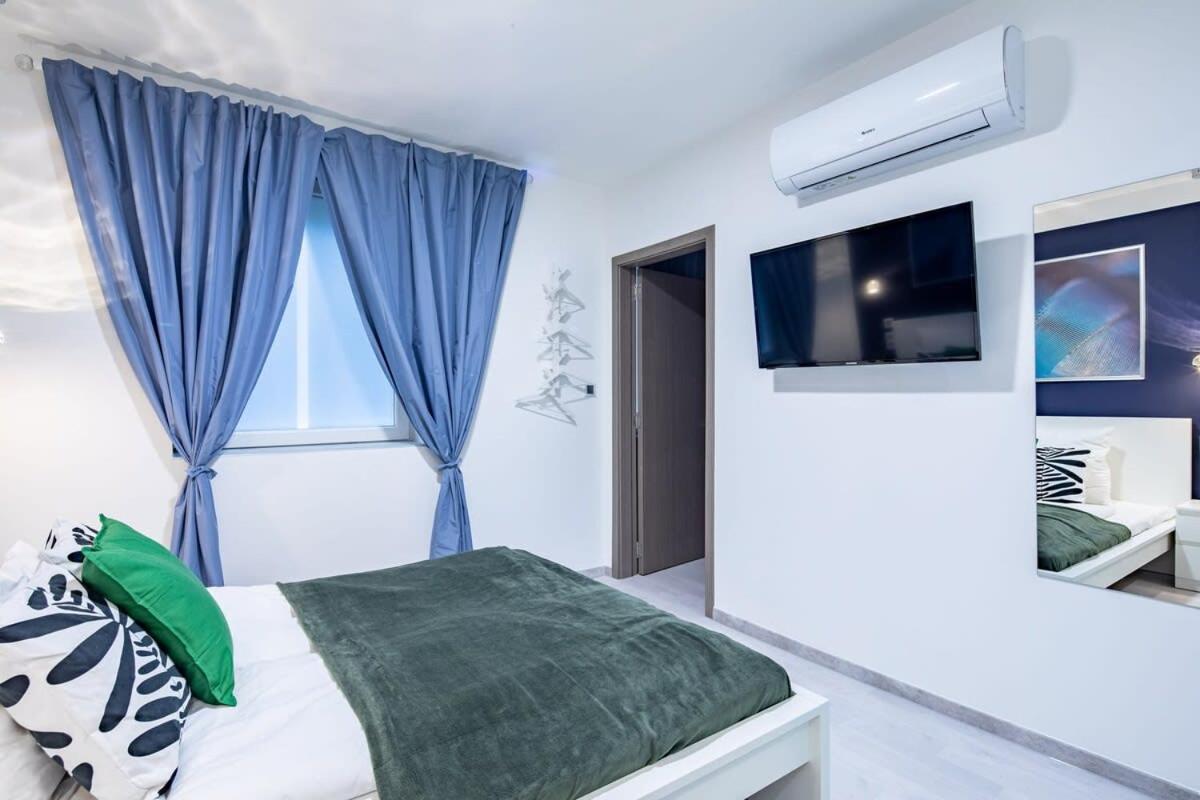 Central - NEW - Quiet Sleep view 3