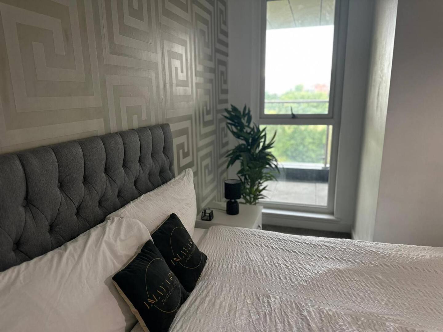 Stunning 2br In Central River Irwell Views view 2