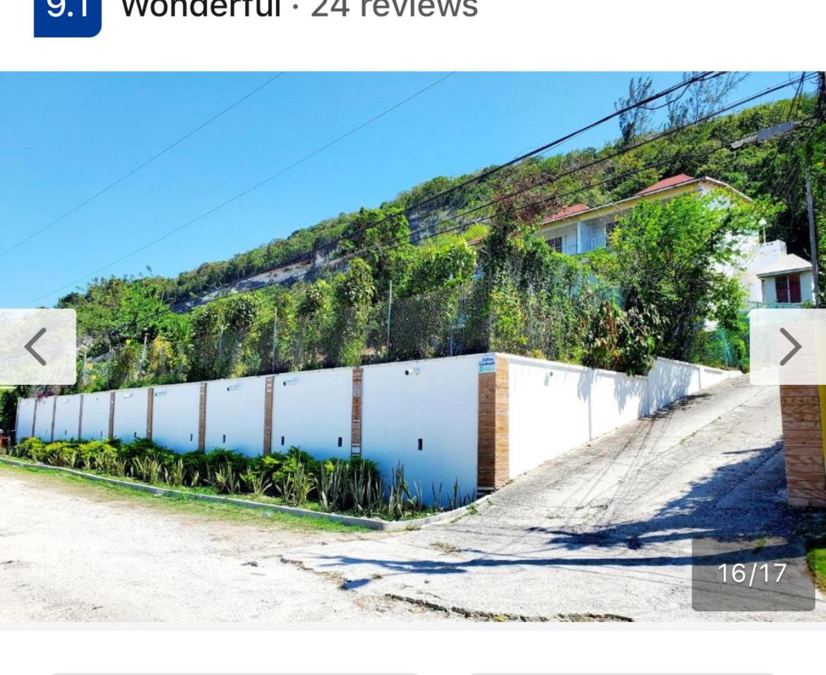 Casa Migos Montego Bay Airport Suites view 4