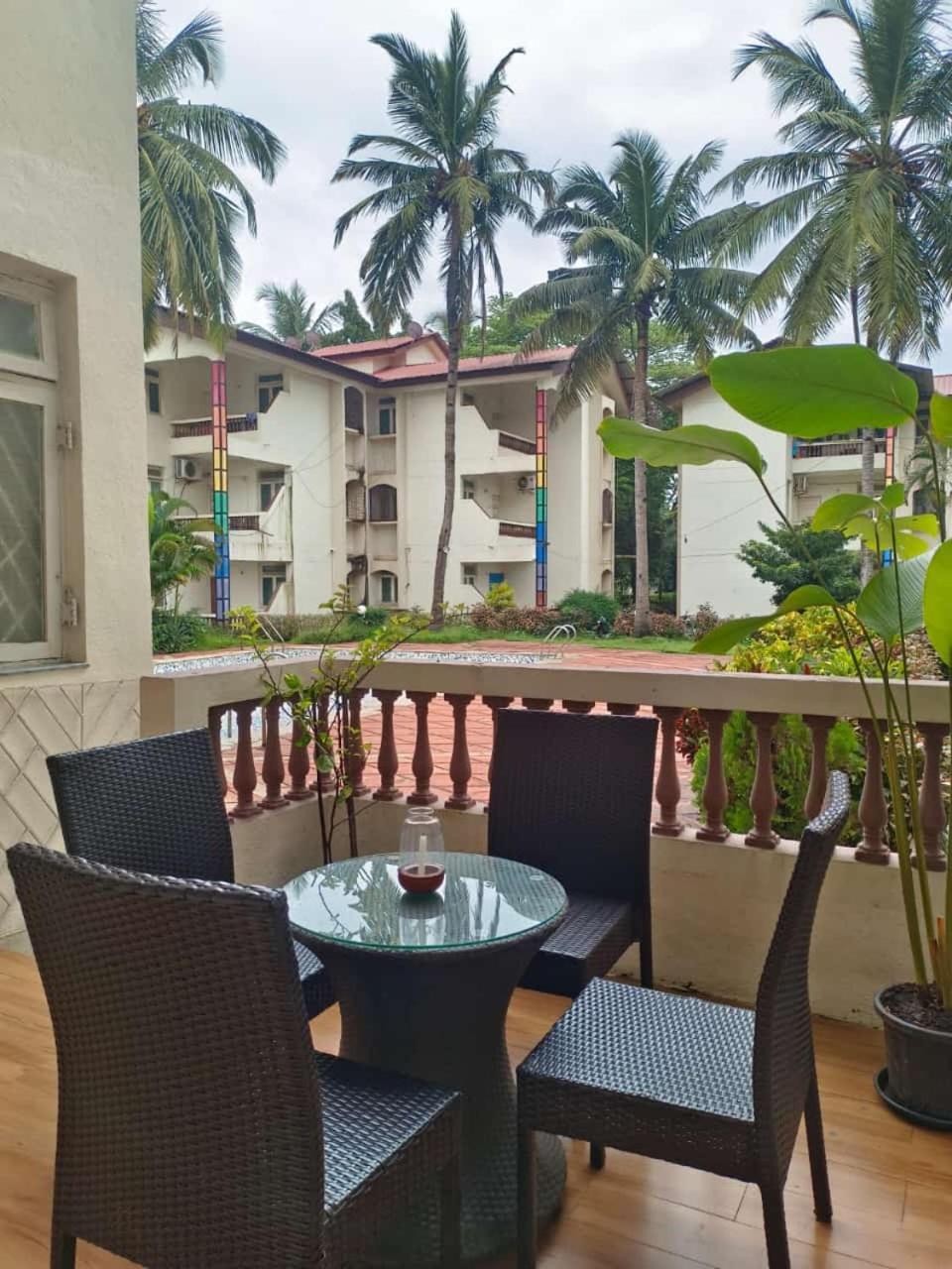 Poolside Apartment Bliss by the Pool Goa view 2