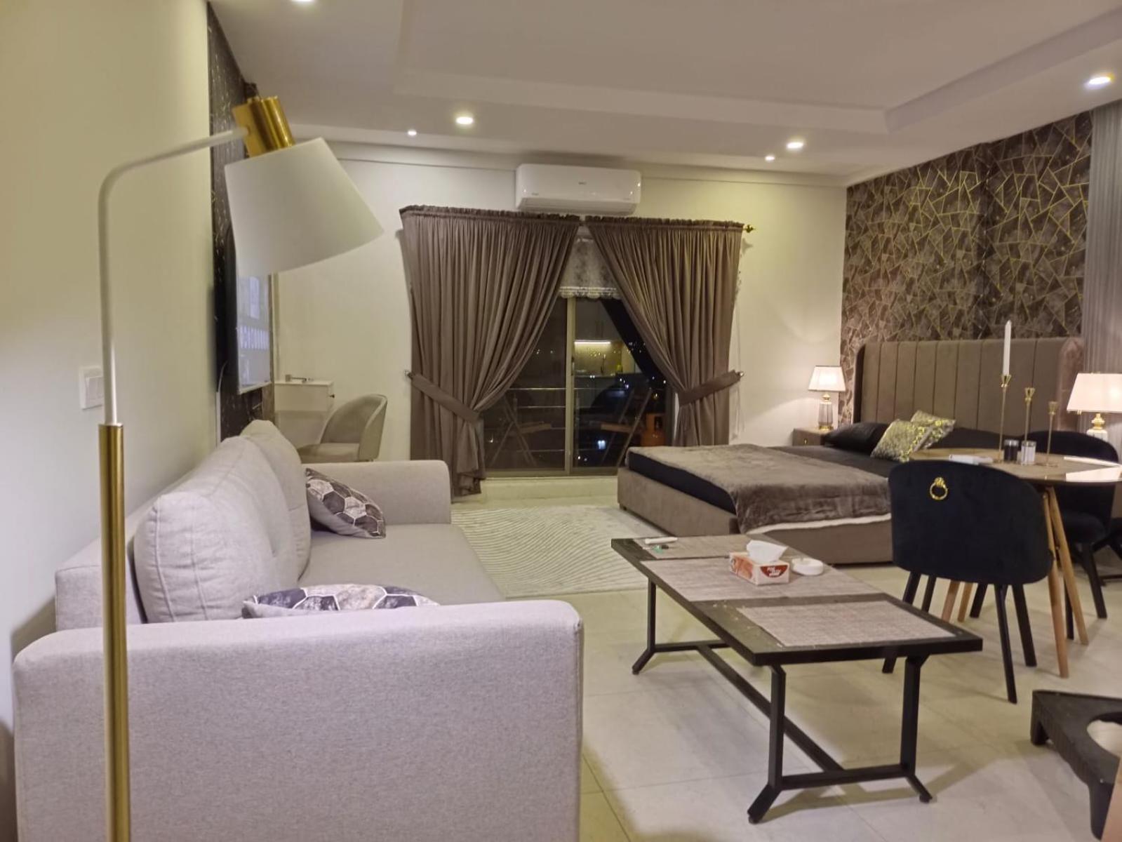 Furnished Luxury Studio Apartment On Rent in Islamabad view 5