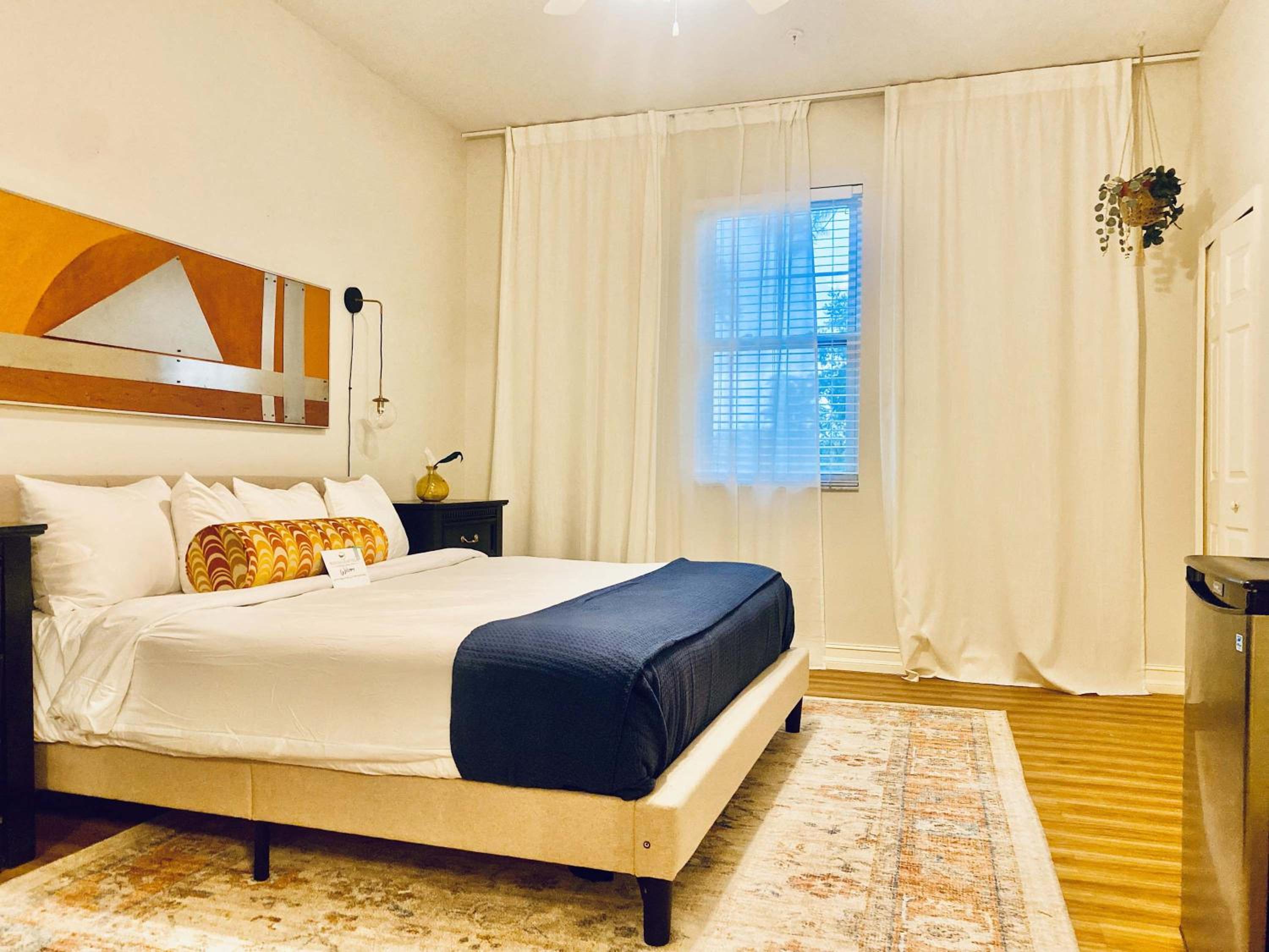 Banana Leaf Villa-Vintage Vibes- King Suite