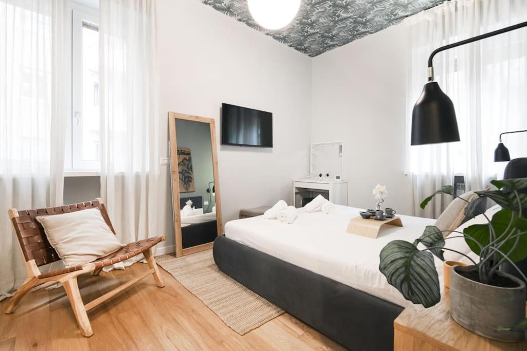 Easylife - Milano - Achille Zezon 8 - Centrale