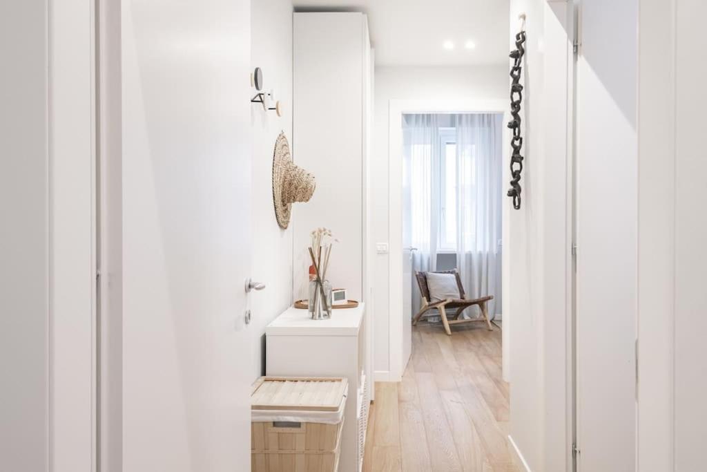Easylife - Milano - Achille Zezon 8 - Centrale