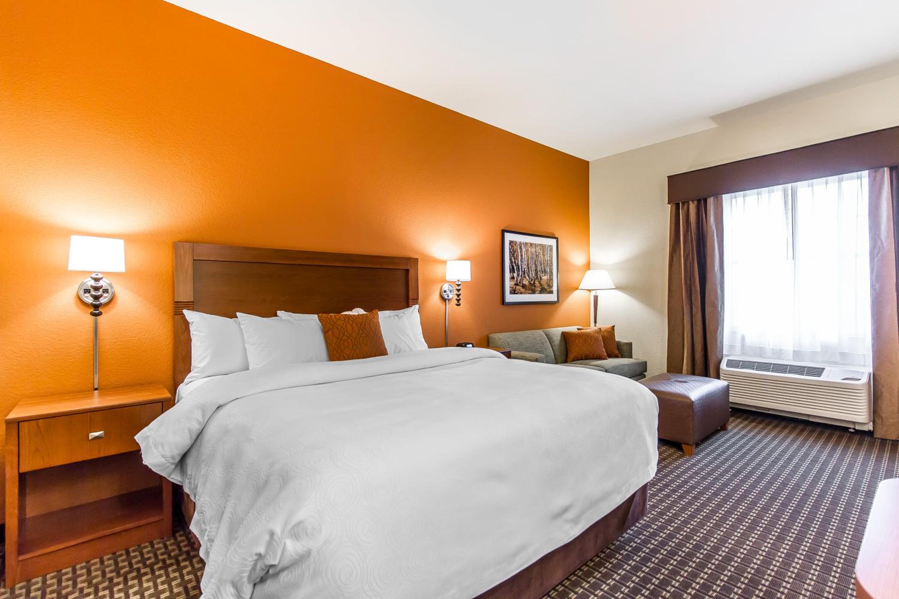 MainStay Suites Stanley, Photo 18