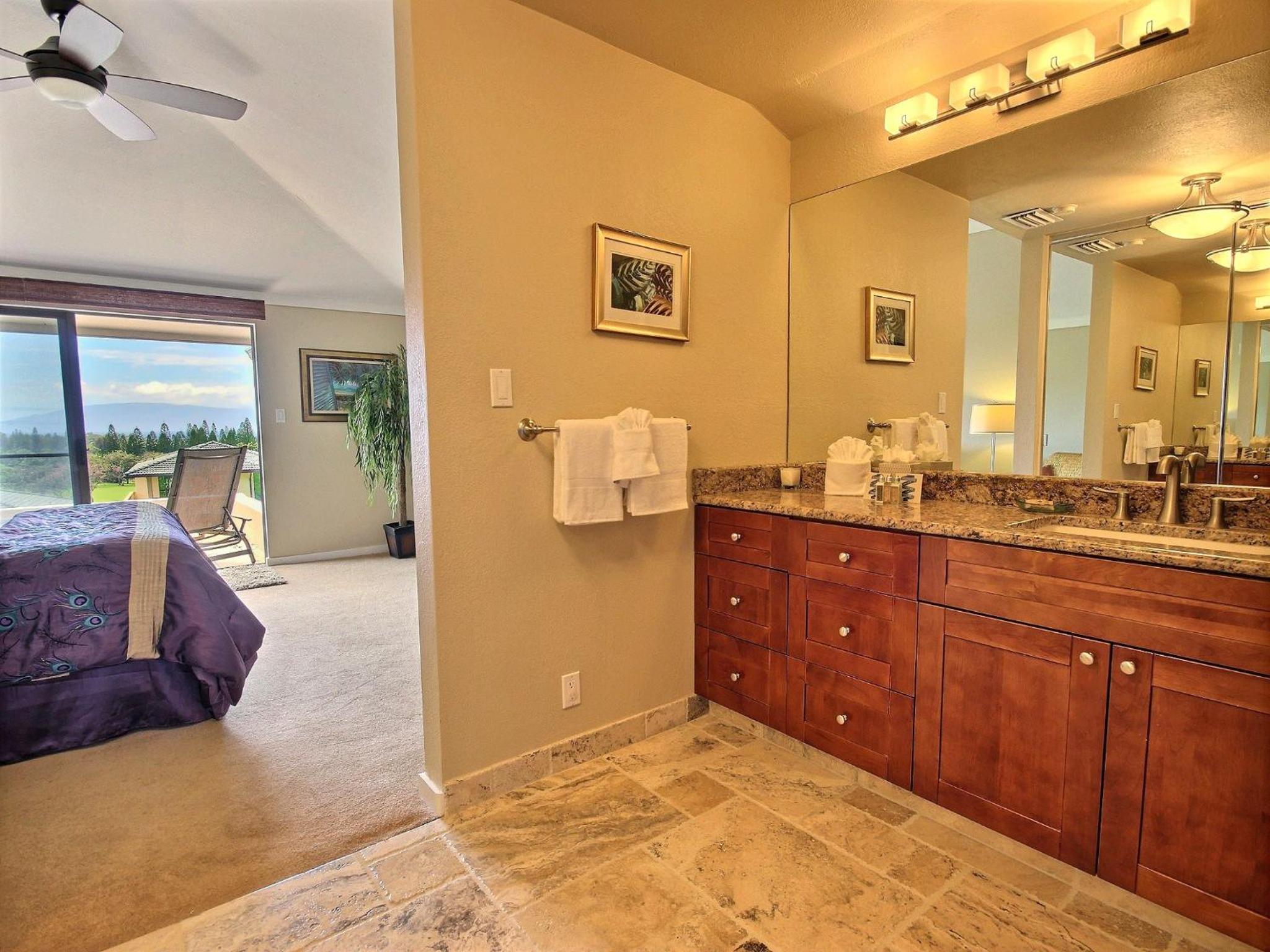 KBM Resorts: Kapalua Golf Villa KGV-19P3 Remodeled with Ocean Views Includes Rental Car