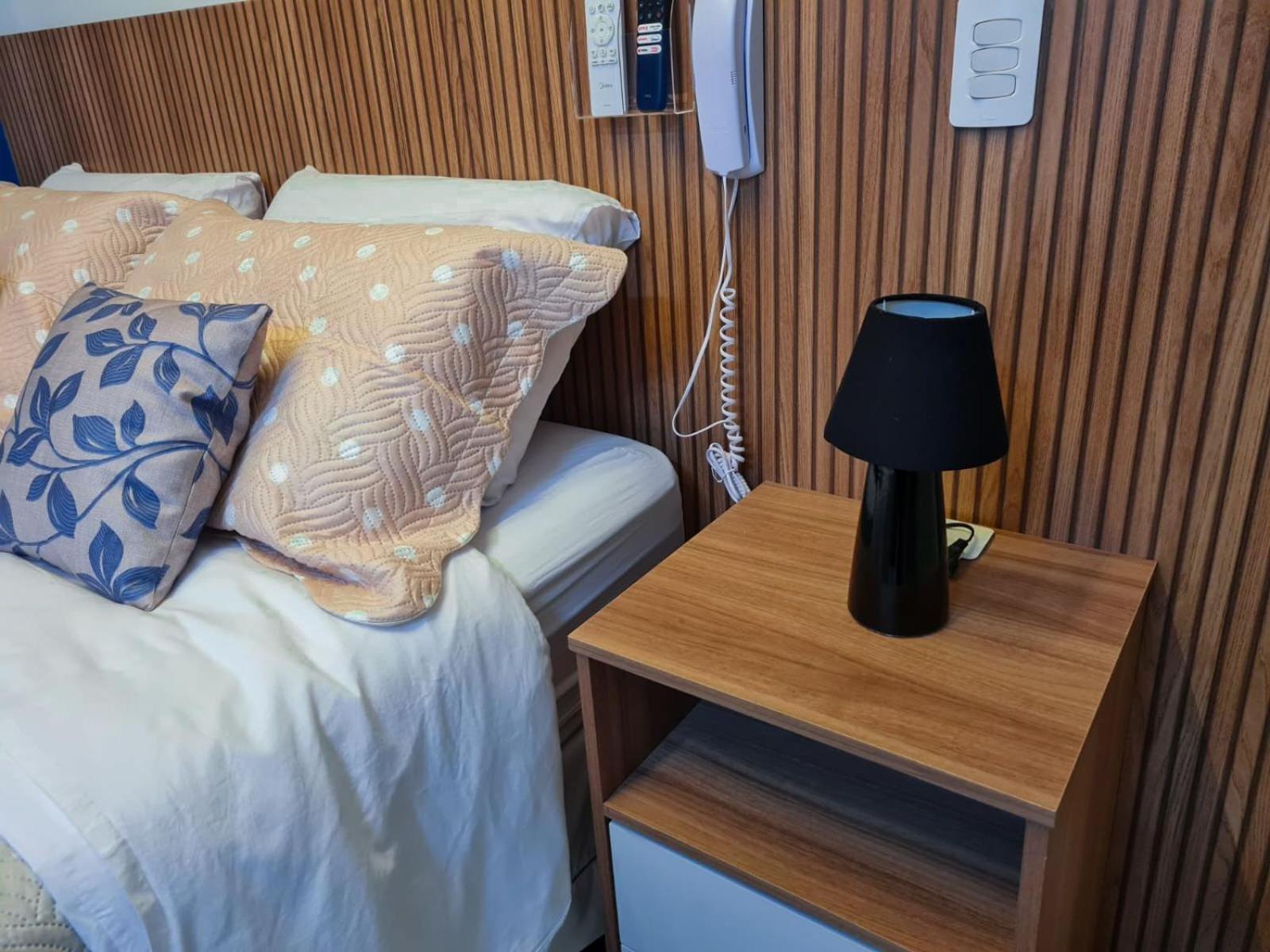 Studio moderno Wi-Fi rápido Próximo ao Metrô Check-in 24hs