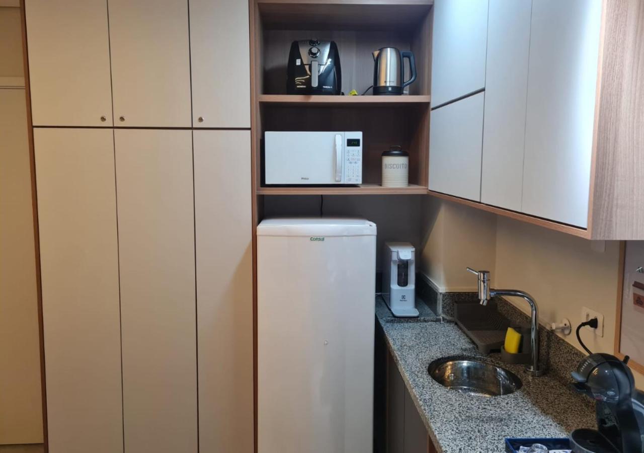 Studio moderno Wi-Fi rápido Próximo ao Metrô Check-in 24hs