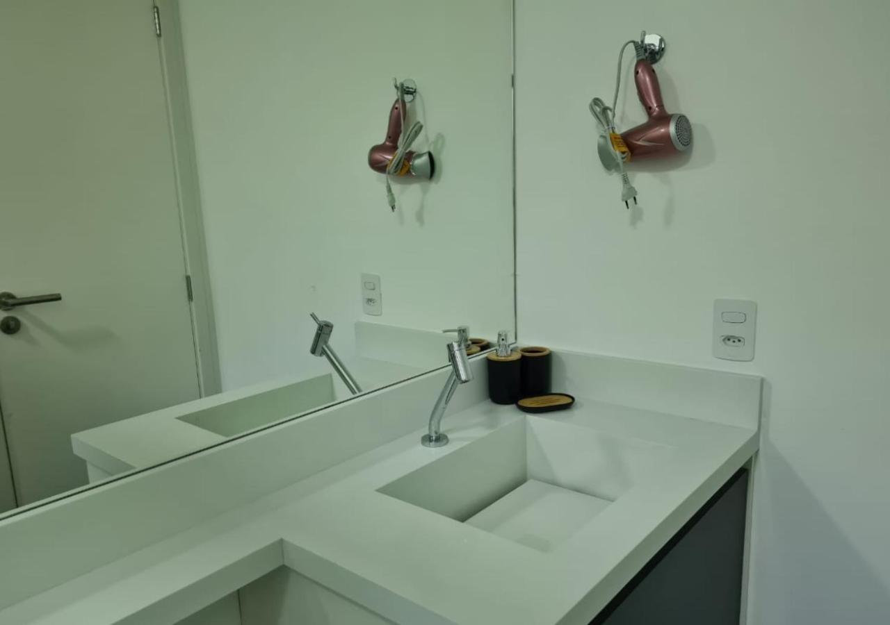 Studio moderno Wi-Fi rápido Próximo ao Metrô Check-in 24hs