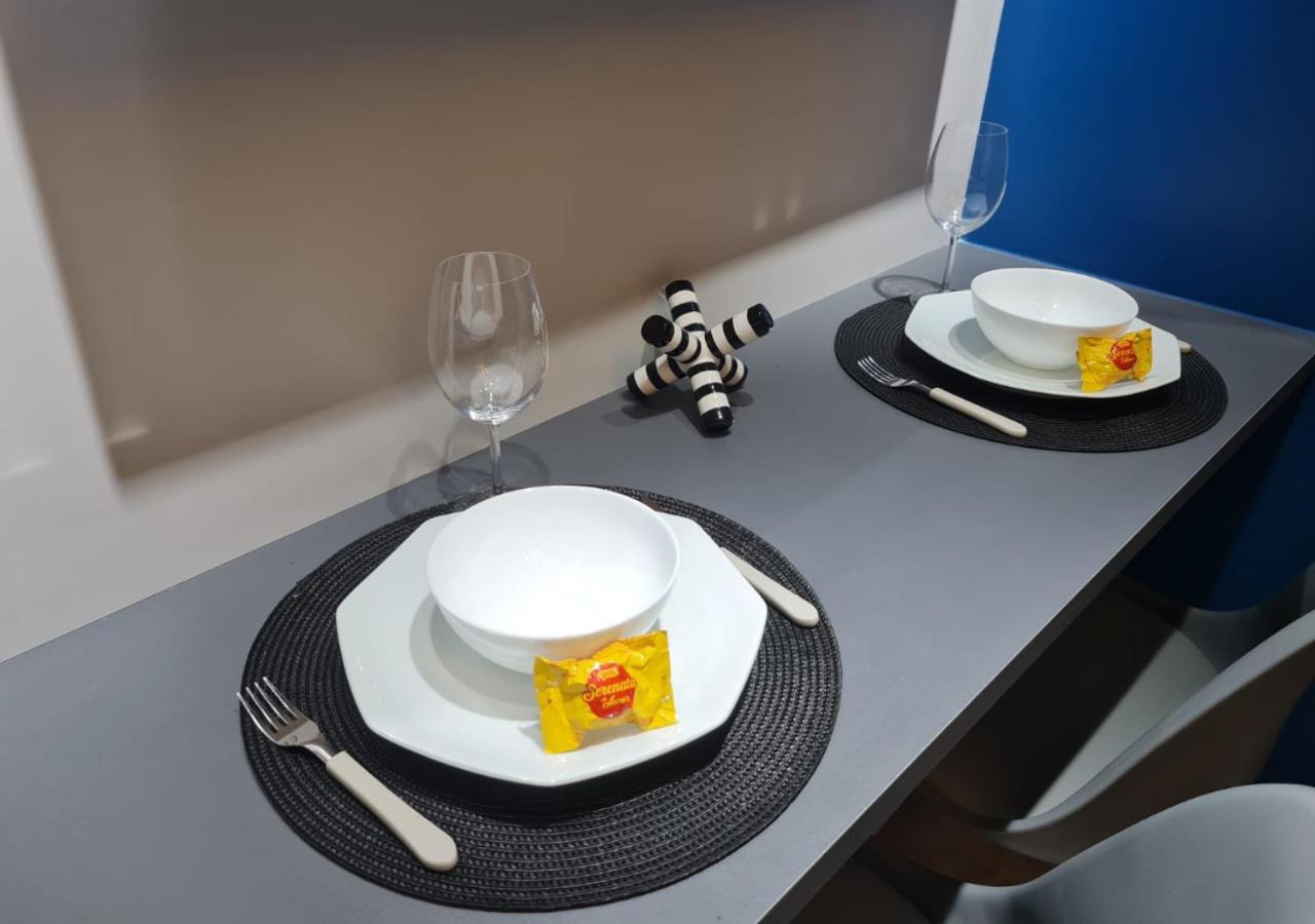 Studio moderno Wi-Fi rápido Próximo ao Metrô Check-in 24hs
