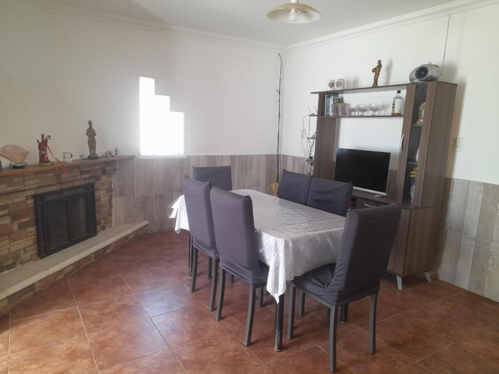 Casa De Campo Con Enorme Terreno