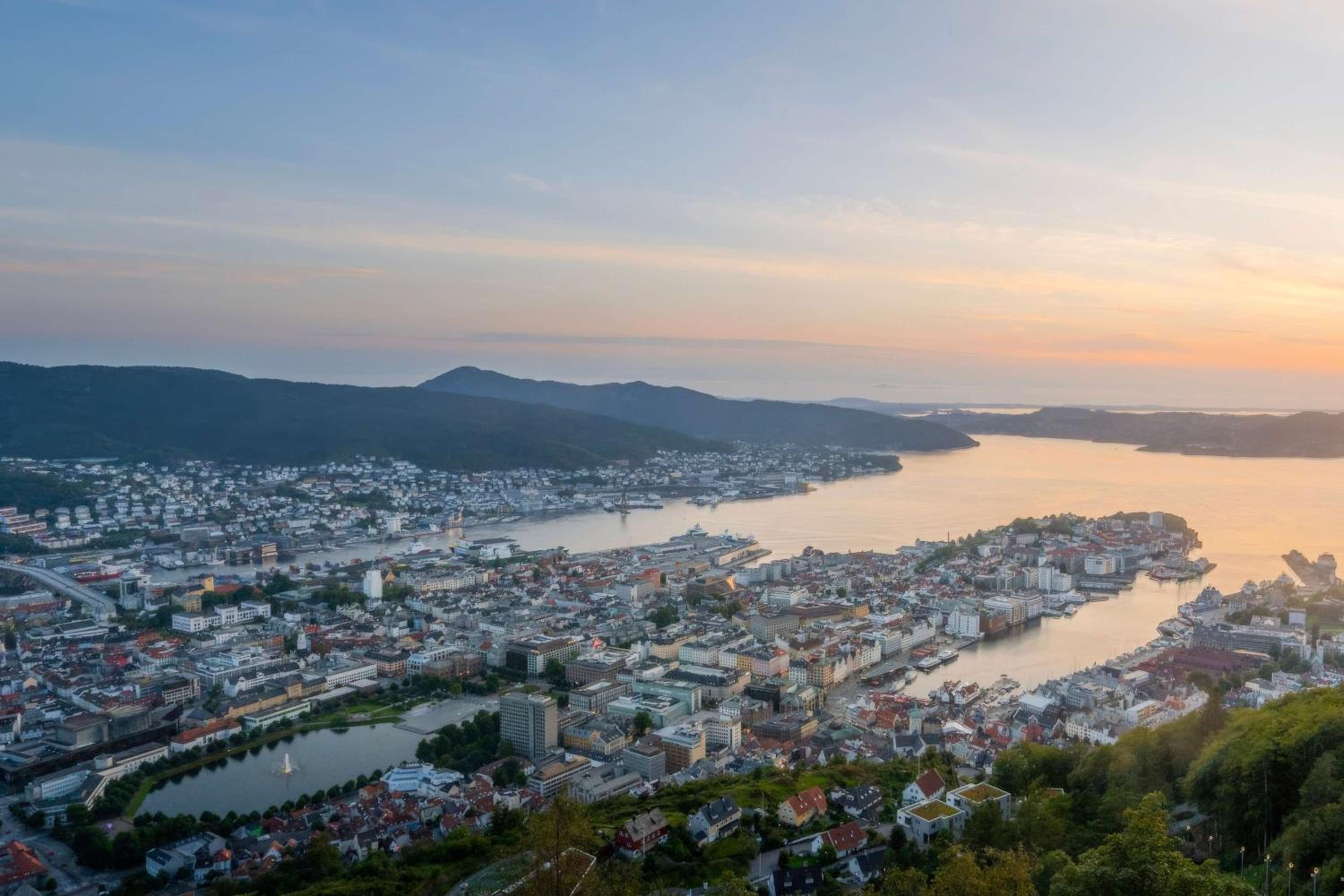 Bergen Vacations - Radisson Blu Royal Hotel, Bergen - Property Image 1