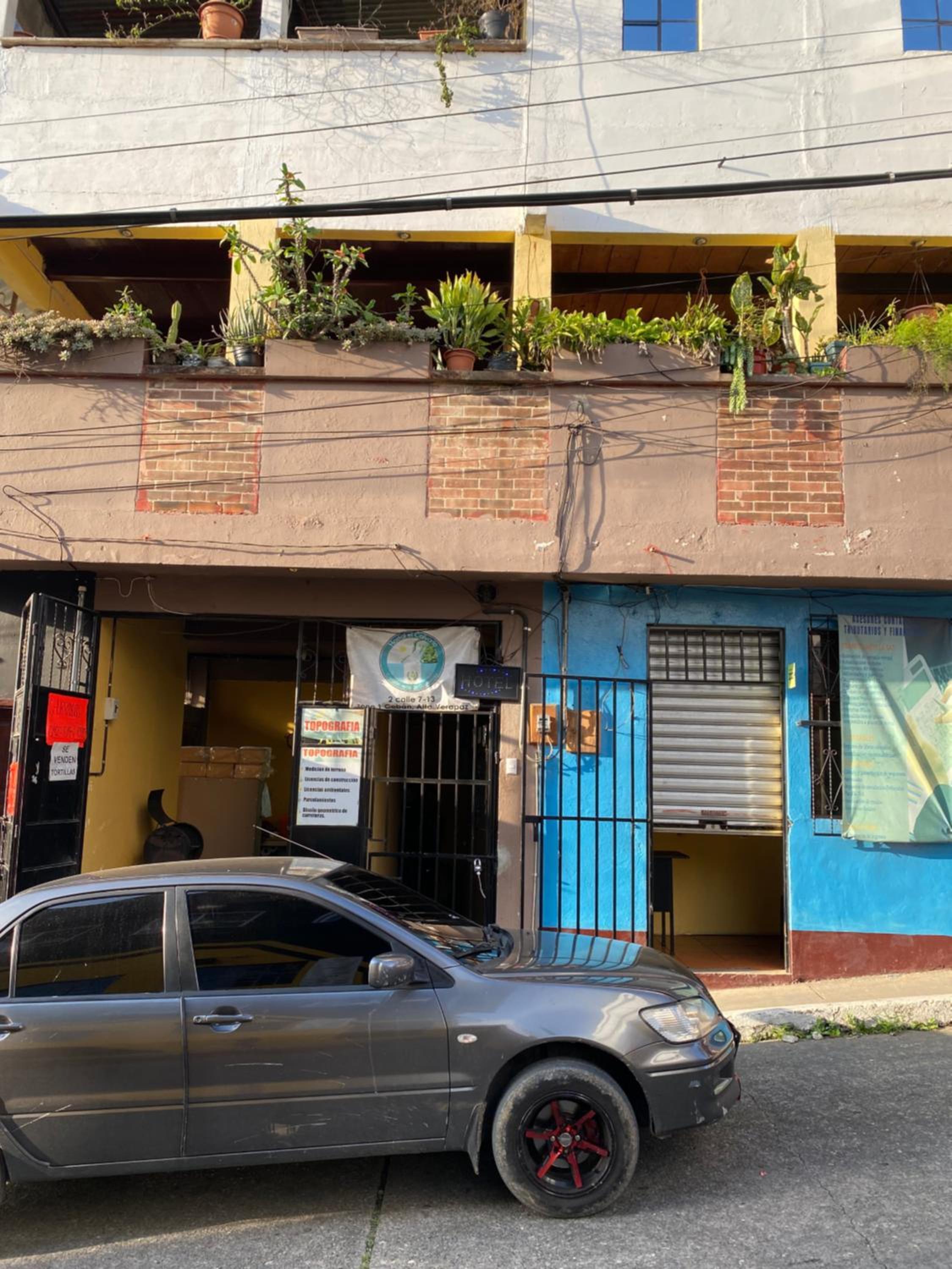 Hostal El calvario Coban view 2