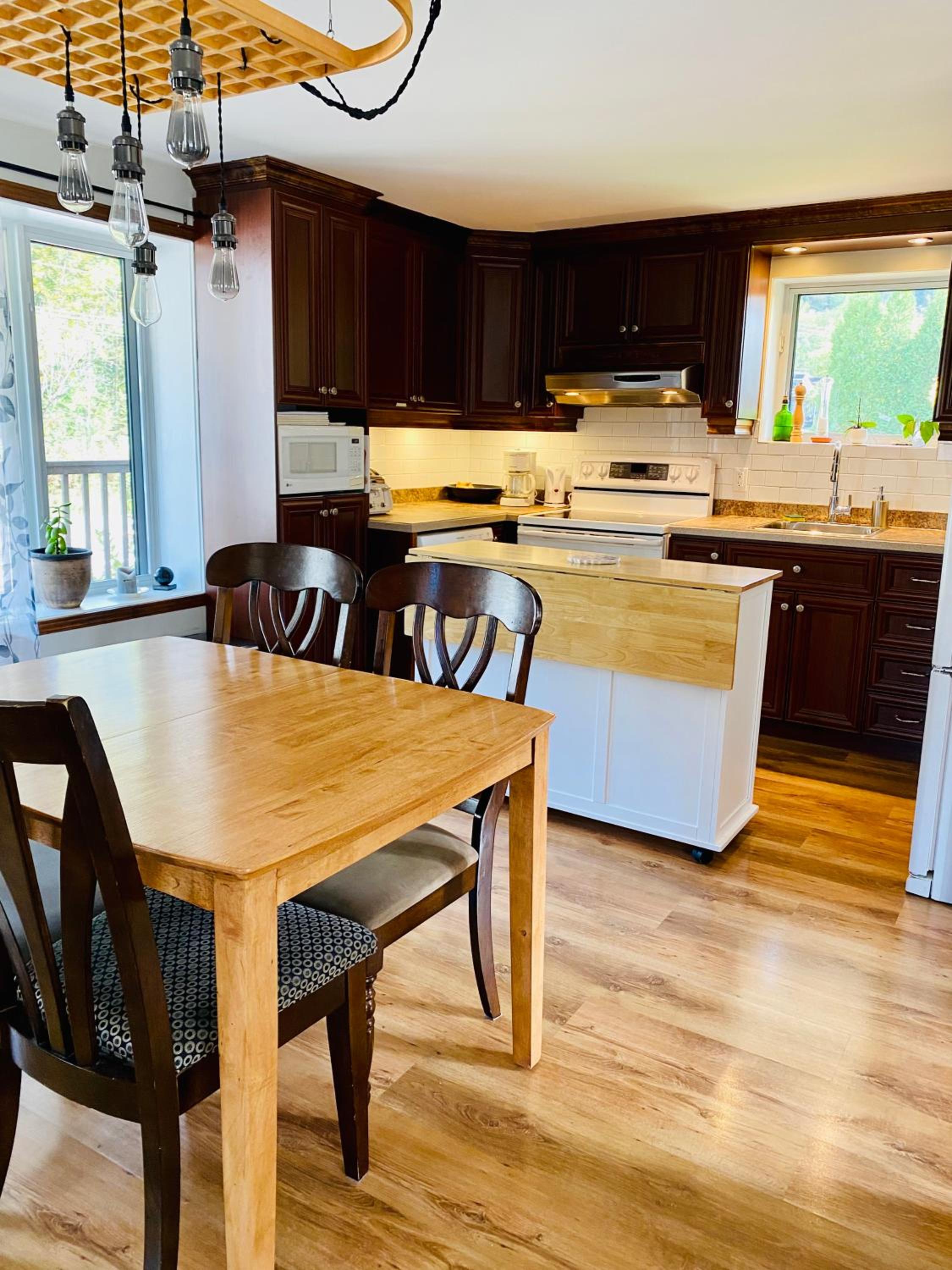 Belle maison avec vue sur la rivière