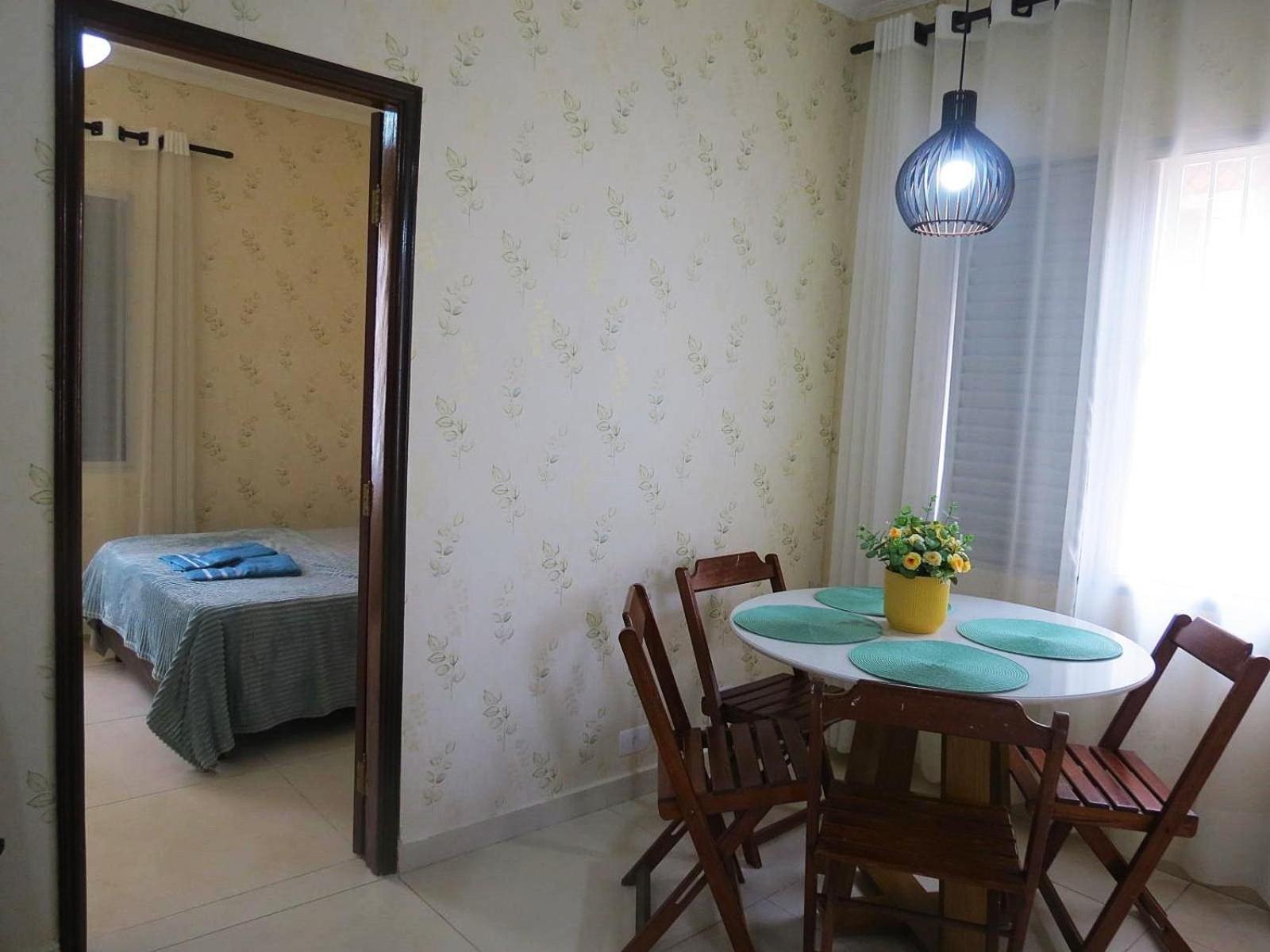 Canto do Forte - 1dorm - 1º Andar- 6 Hospedes, recém reformado próximo a Av Gastronômica de melhores bares e restaurantes com musica ao vivo