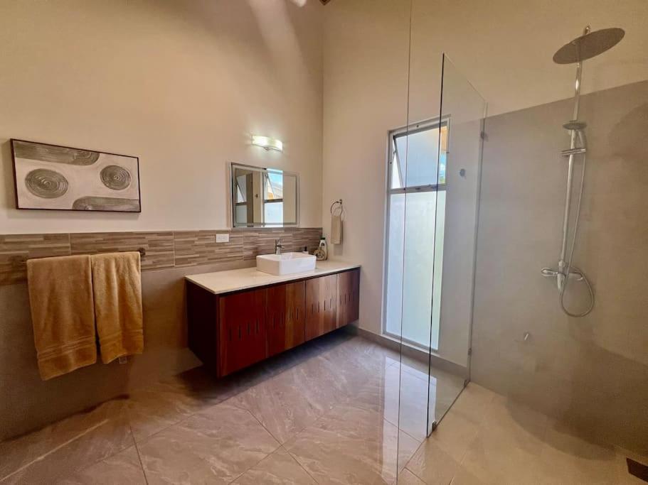 Holiday Villa with Pool in Central Ojochal