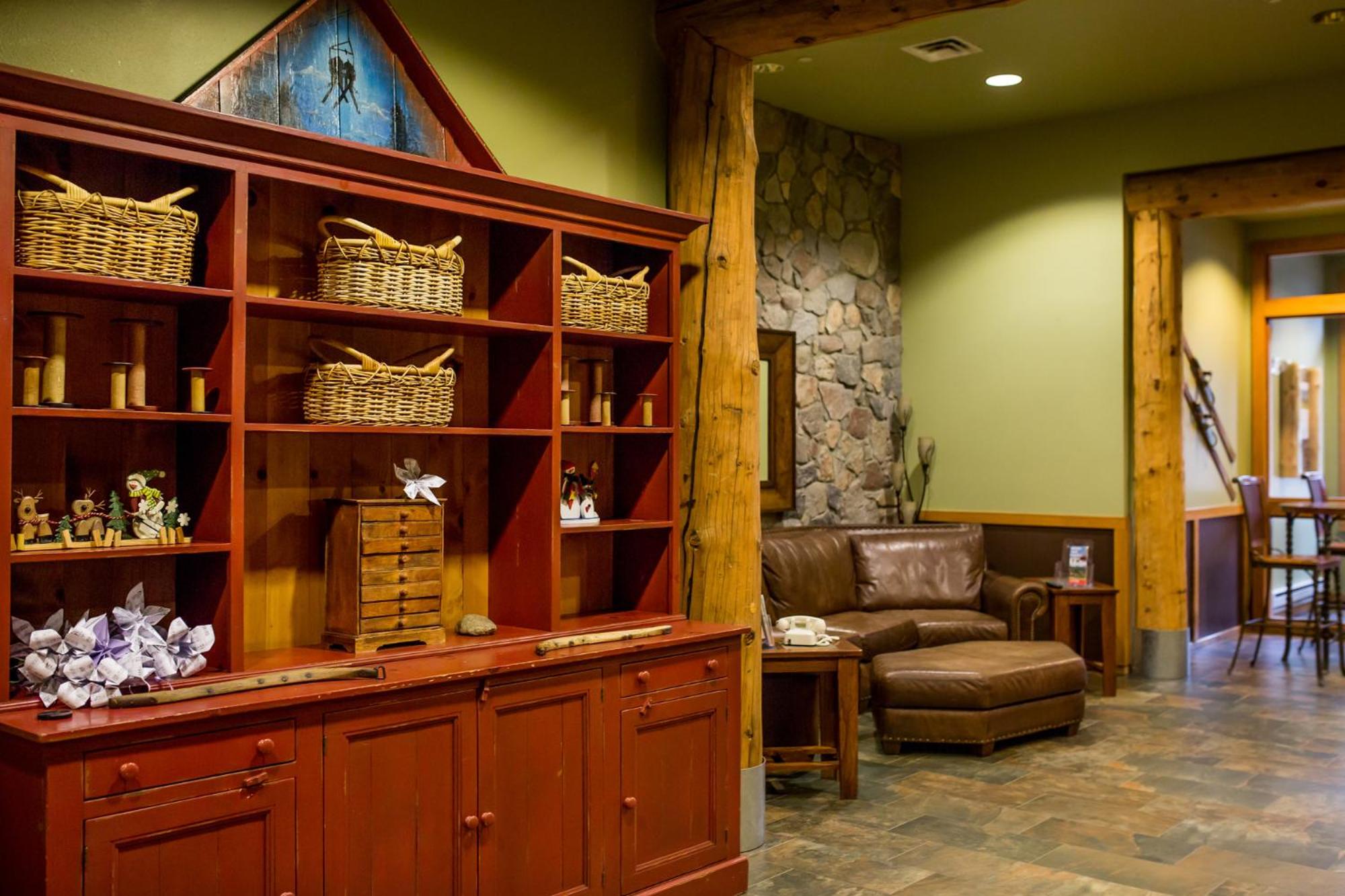 Arapahoe Lodge #8102 by Summit County Mountain Retreats view 5