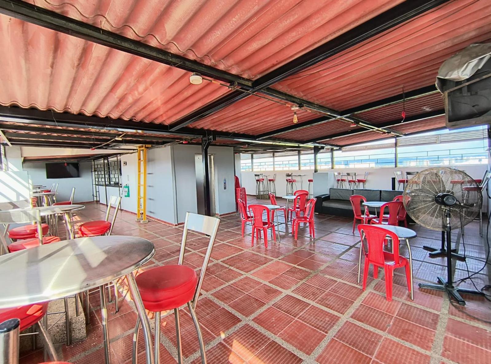 Postel bar hotel
