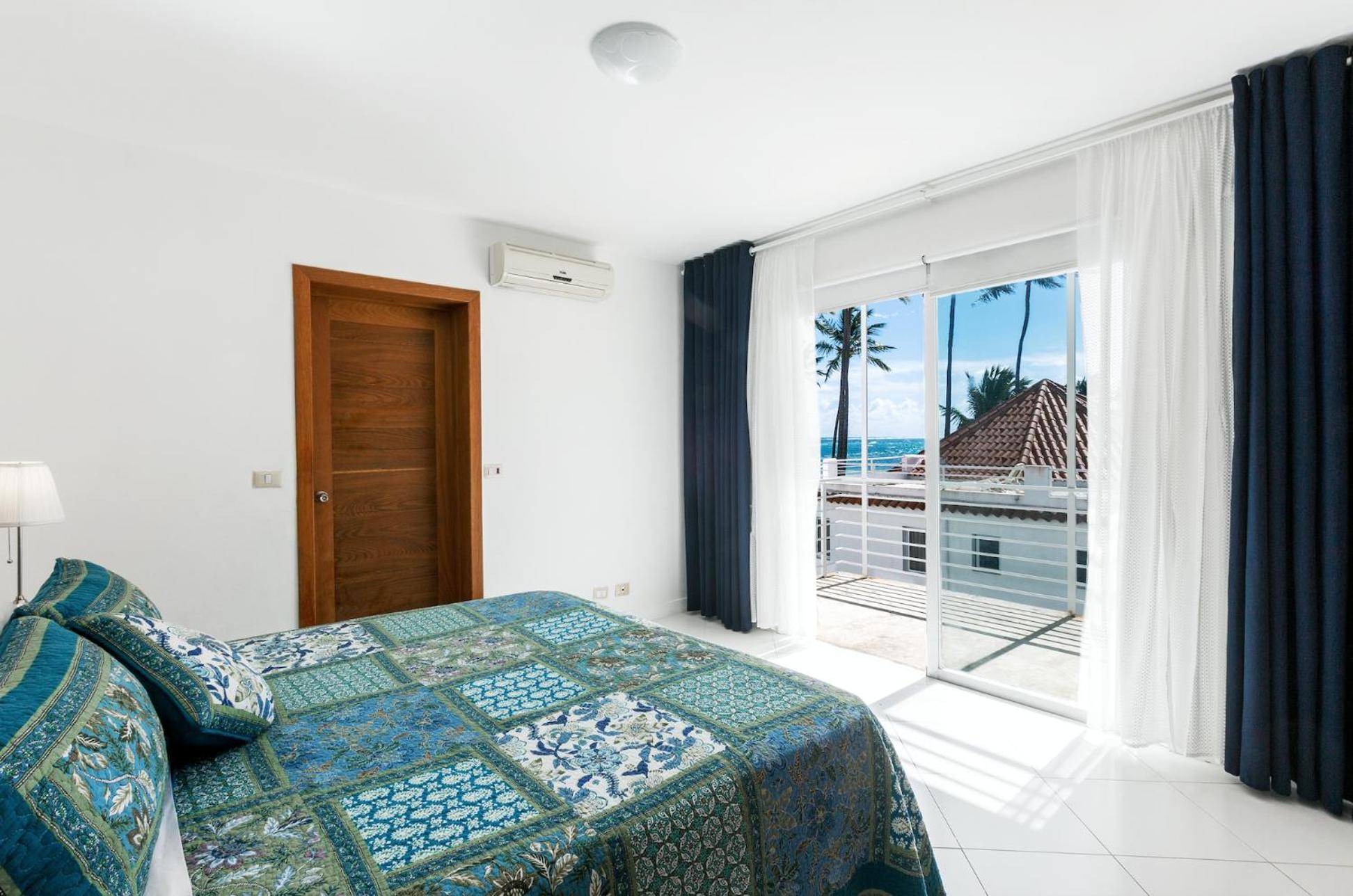 CORAL VILLAS Private Beach Resort and Spa