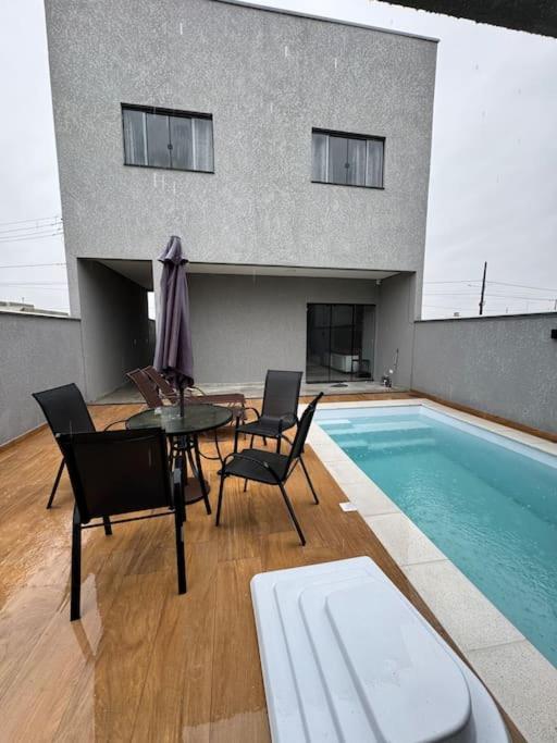 Casa na praia Itapoá
