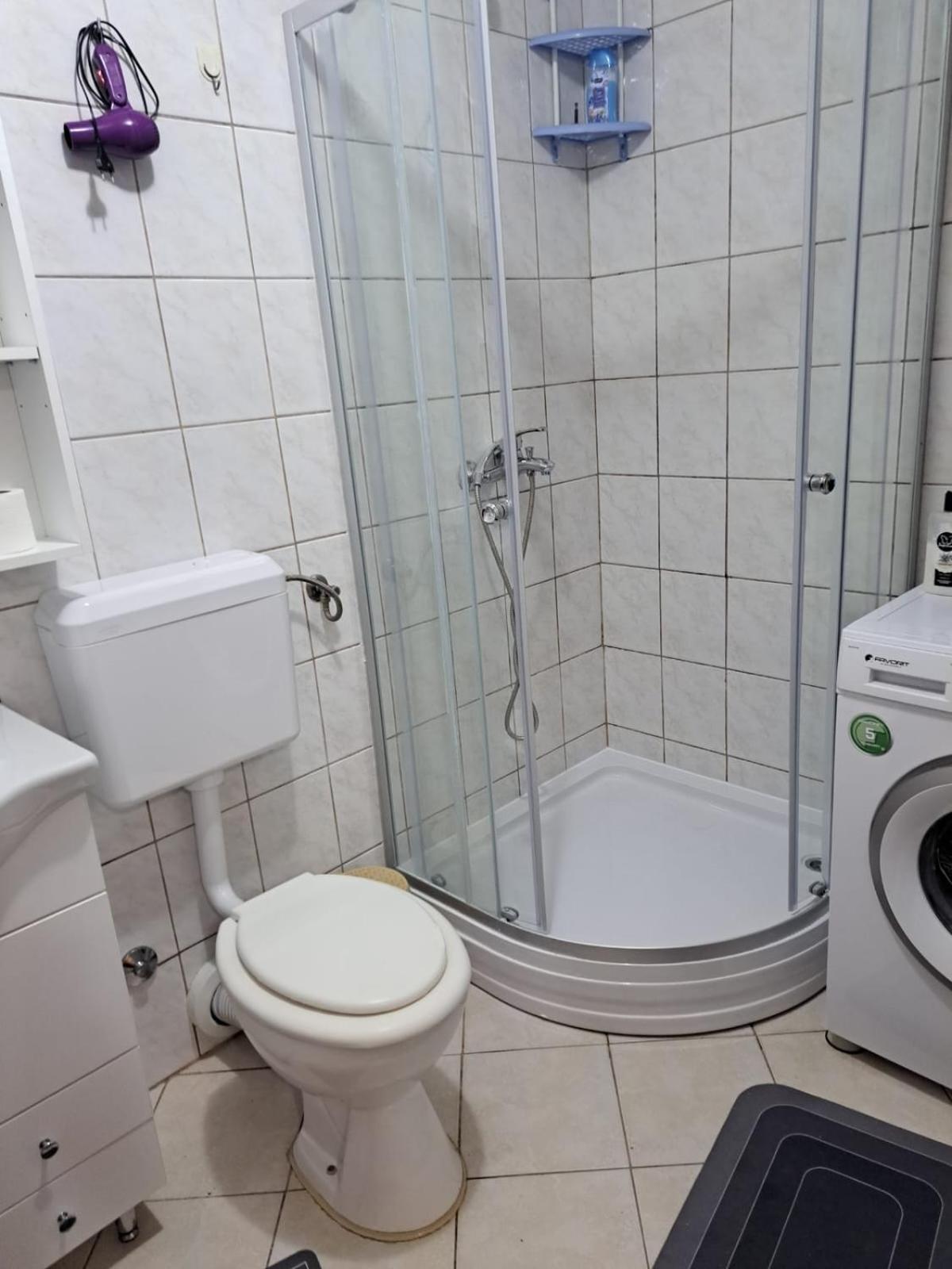 Apartmani Konta