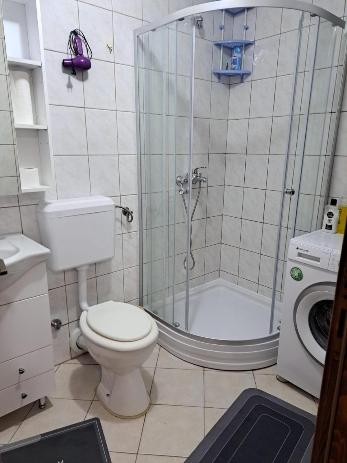 Apartmani Konta