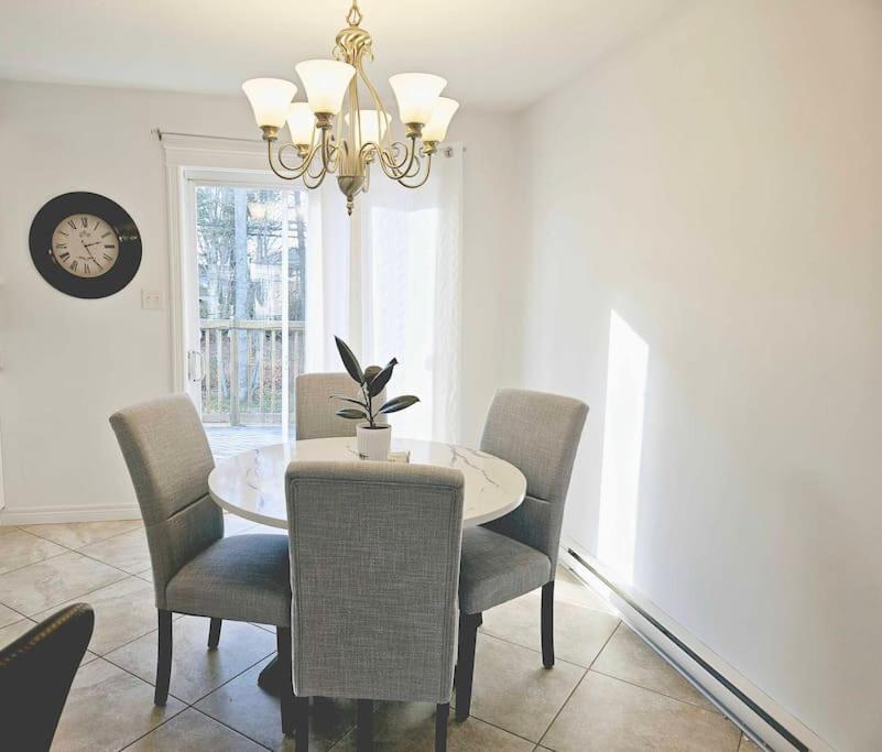 3 Bedroom Main unit House with a backyard and deck Basement not included