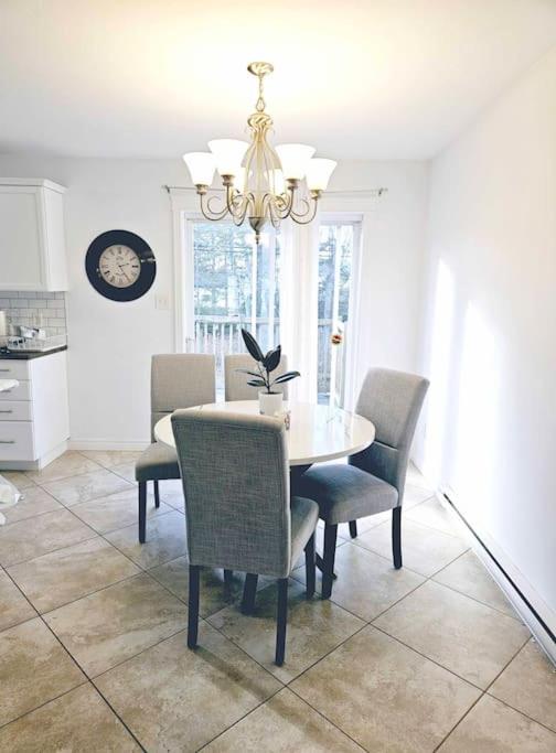 3 Bedroom Main unit House with a backyard and deck Basement not included