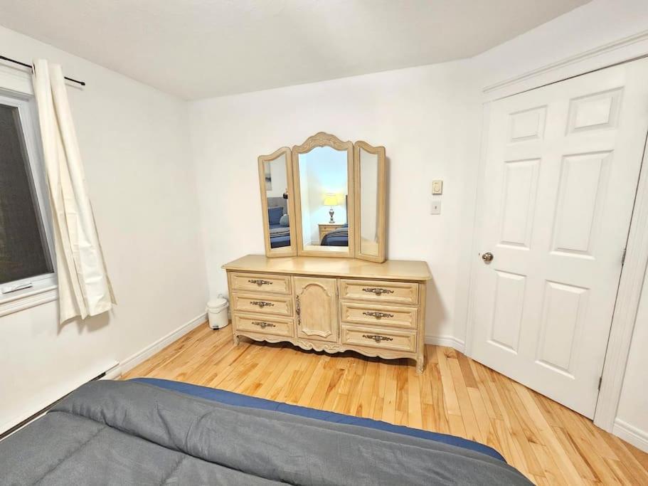 3 Bedroom Main unit House with a backyard and deck Basement not included